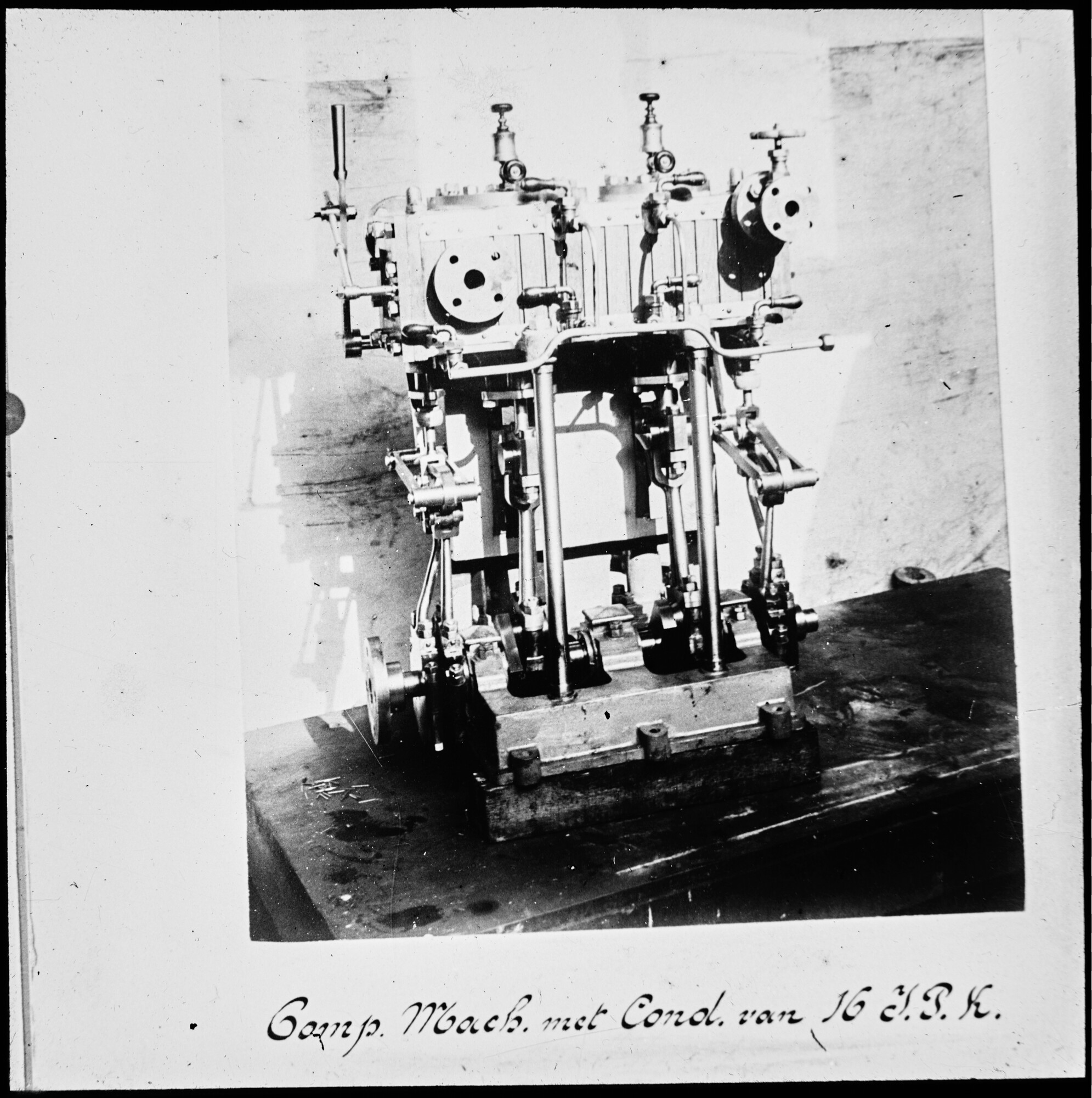 S.1156(06)056-2; De machines voor de 'Bonneterie' in aanbouw; lantaarnplaatje