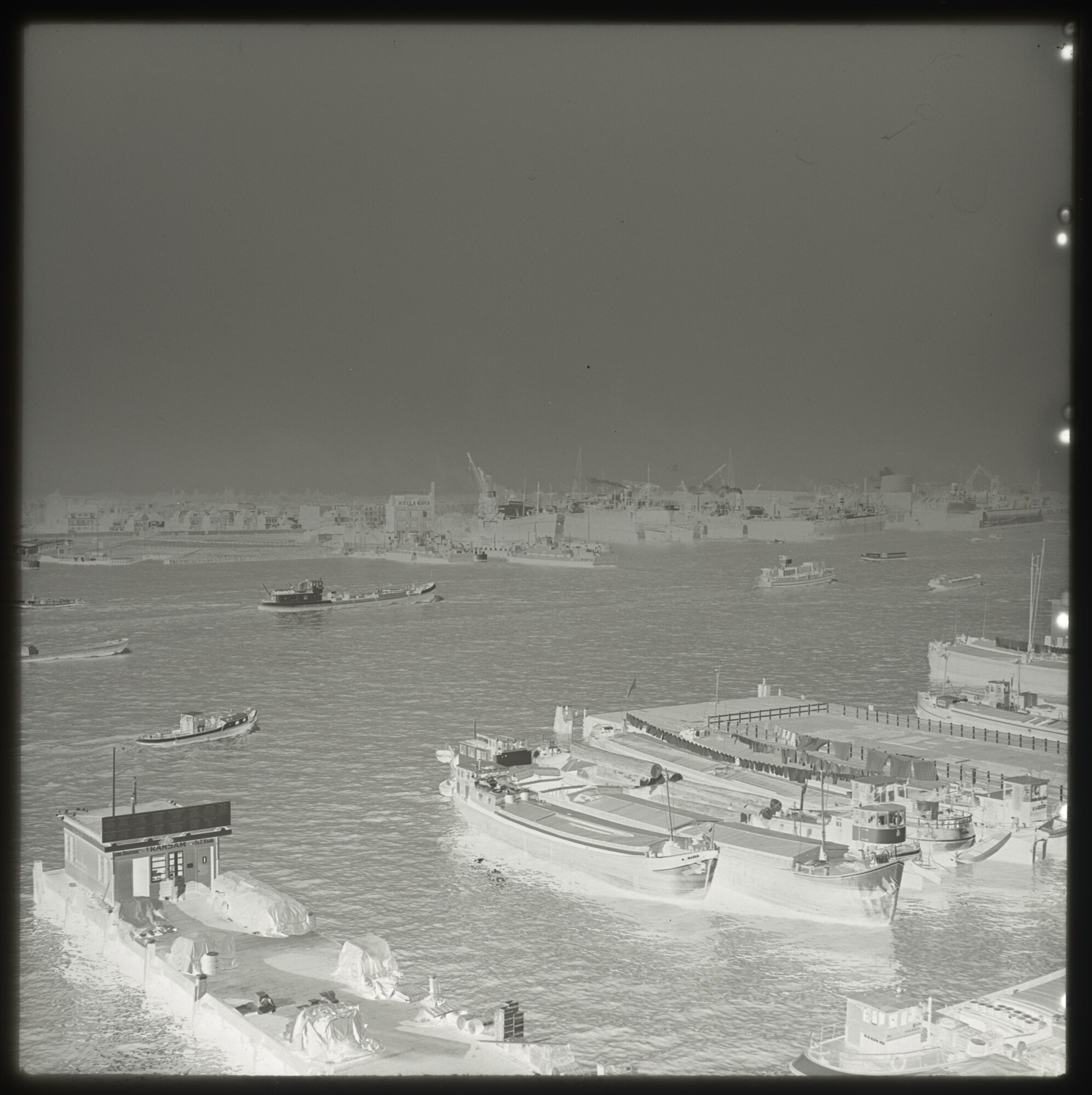 A.5263(02); Negatieven van een reis met het vrachtschip 'Woltersum' van de Stoomvaart; negatief