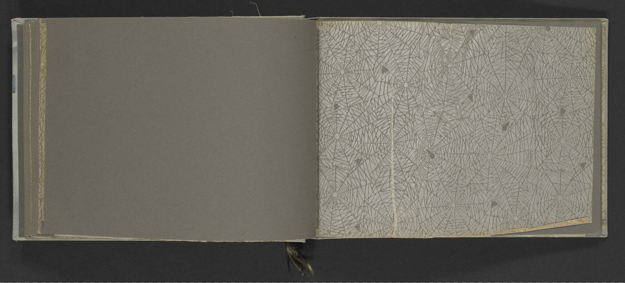 2024.3841; Fotoalbum van C.J. (Kees) de Vries, machinist op schepen van de Koninklijke Hollandsche Lloyd tussen 1928 en 1934; fotoalbum