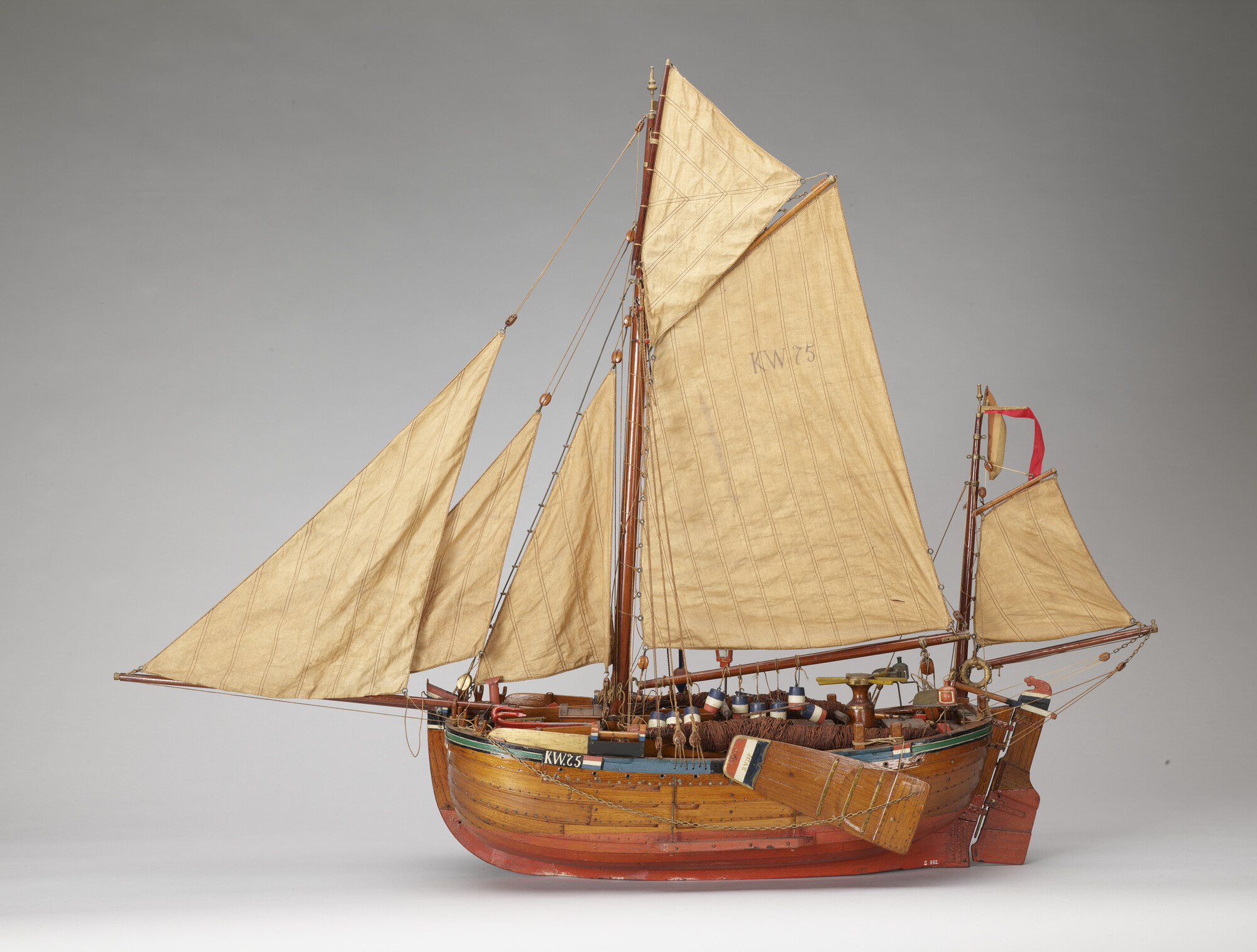 S.0892; Model van de Katwijker bom Hertog Hendrik; scheepsmodel