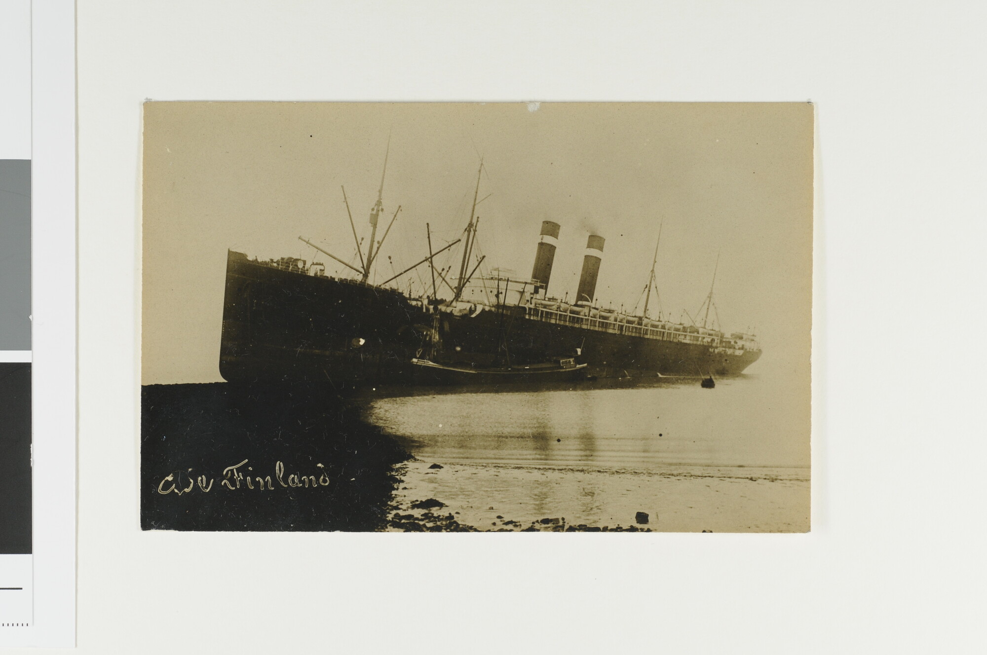 A.4426(77); De Britse catamaran 'stabilized cross-channel steamer' ss. 'Castalia'; foto