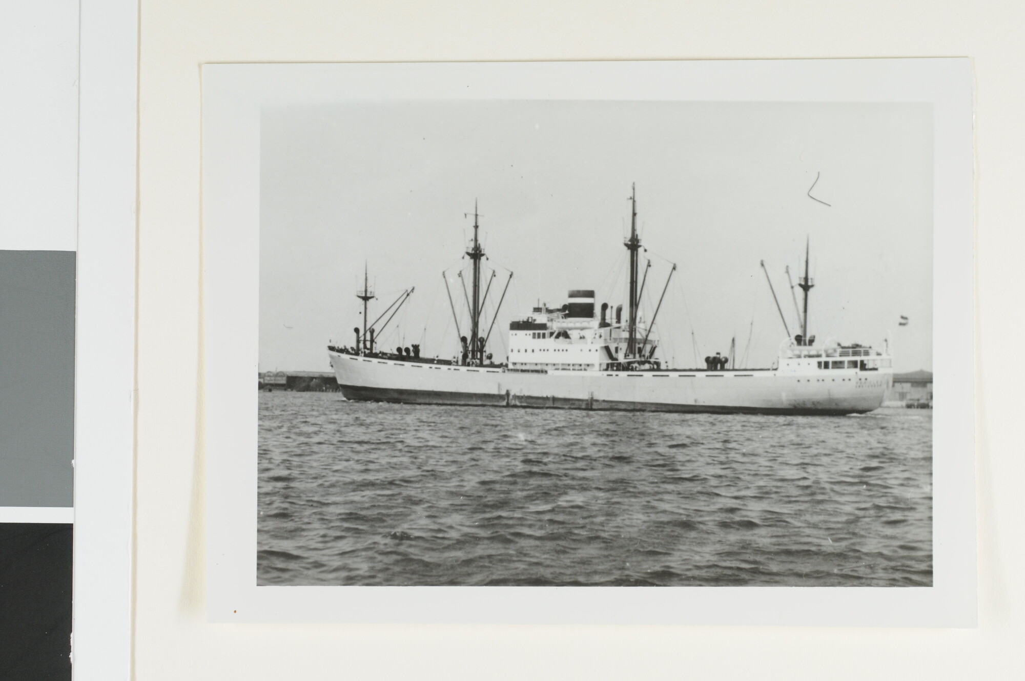S.4380(04)565; Het vrachtschip ms. 'Pericles' van de KNSM; foto