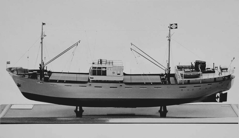 A.4783; Model van de coaster ms. Appingedam; scheepsmodel