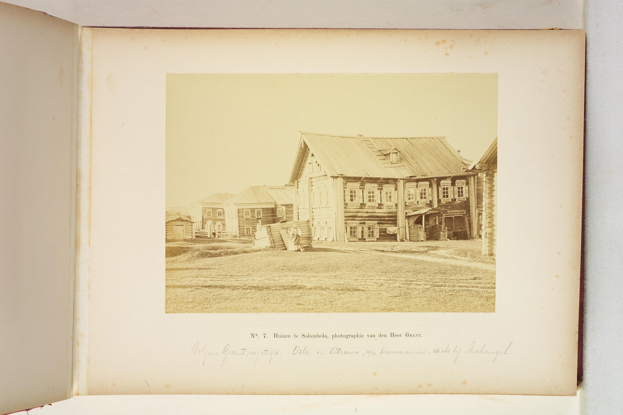 A.0345(06); Album met foto's van de Zesde Noordpoolexpeditie van de Willem Barents in 1883; fotoalbum