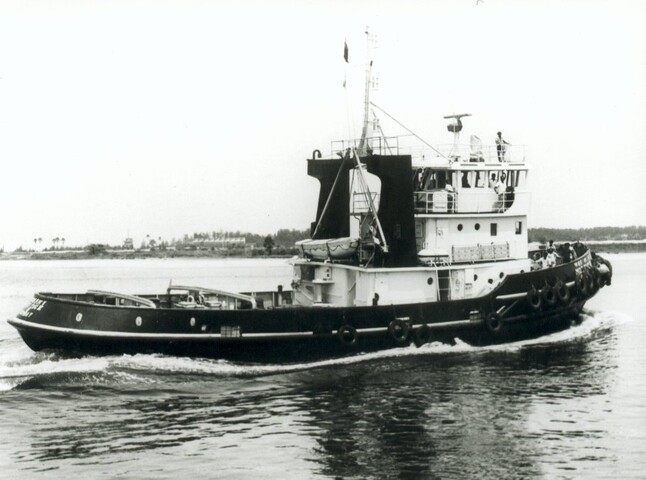 1998.1539; De sleepboot M.O.T. Tug IV van M.O.T. New Delhi (India) bestemd voor Bombay [...]; foto