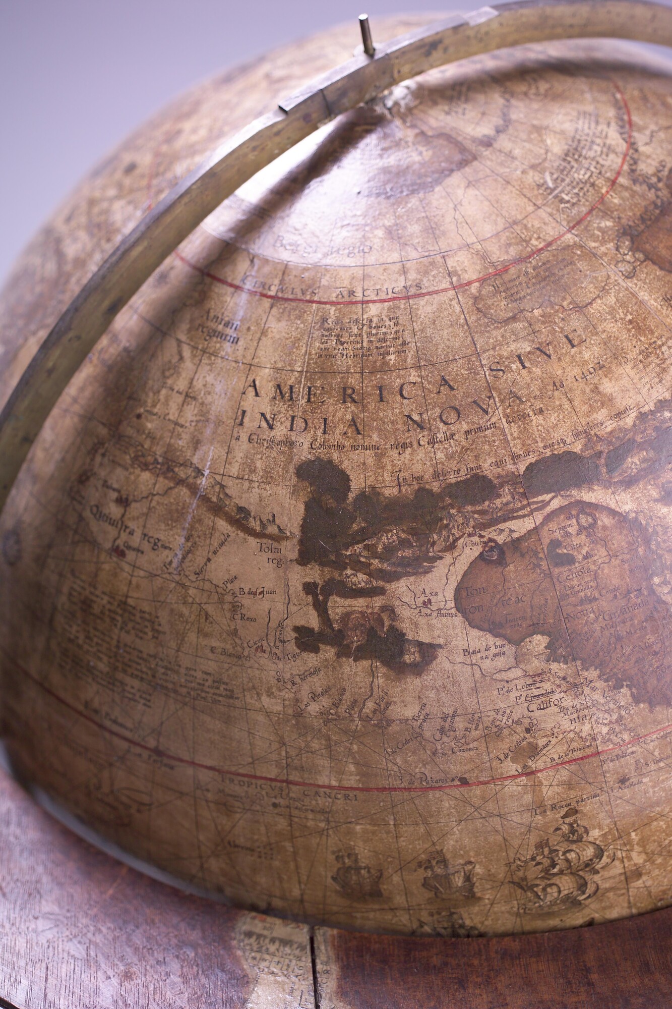 A.1140; Aardglobe van 52,5 cm doorsnede door Jacob Floris van Langren, 1589; globe