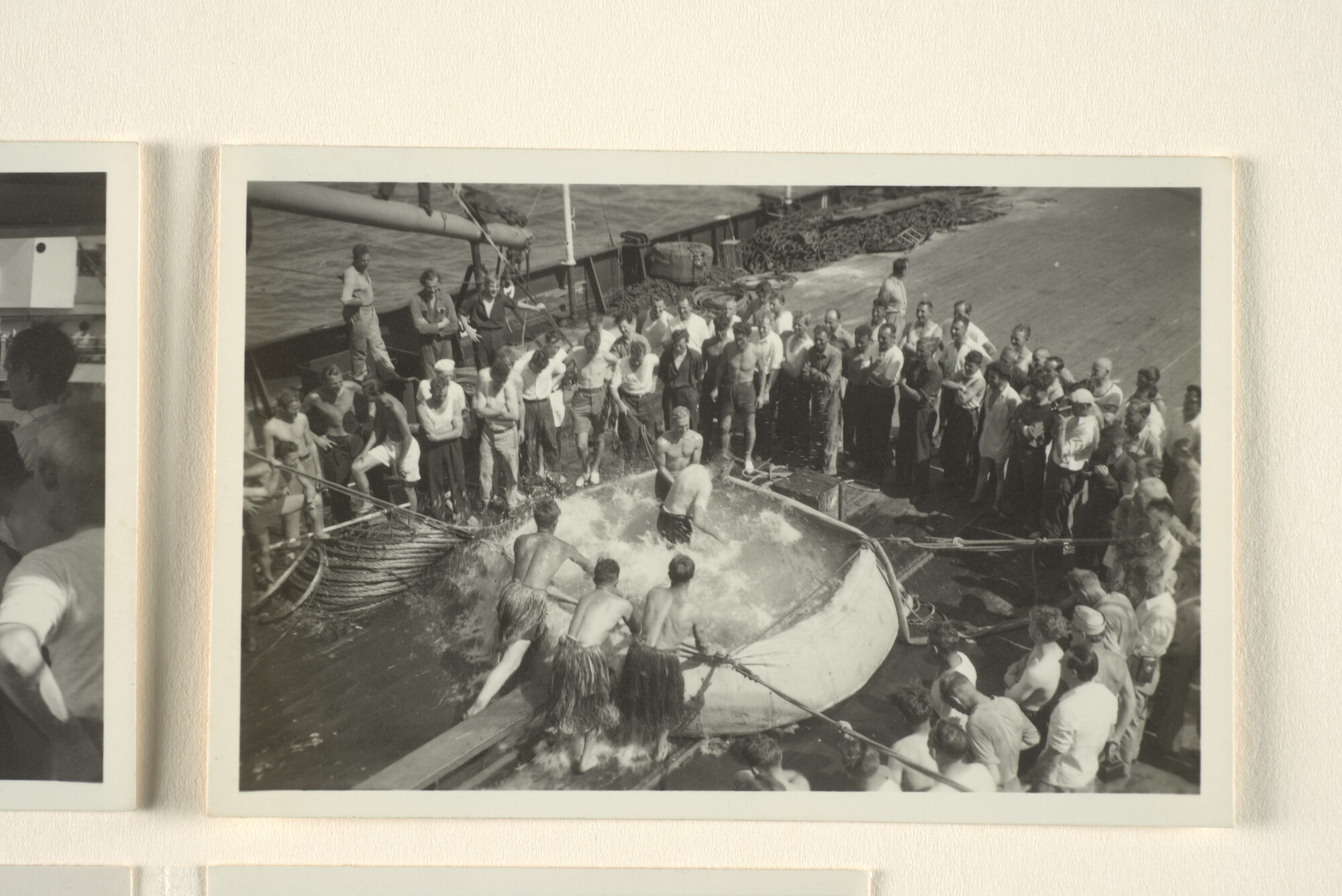 1996.0580; Fotoimpressies van de walvisverwerking en leven aan boord van het walvismoederschip ms. Willem Barendsz (I); fotoreportage