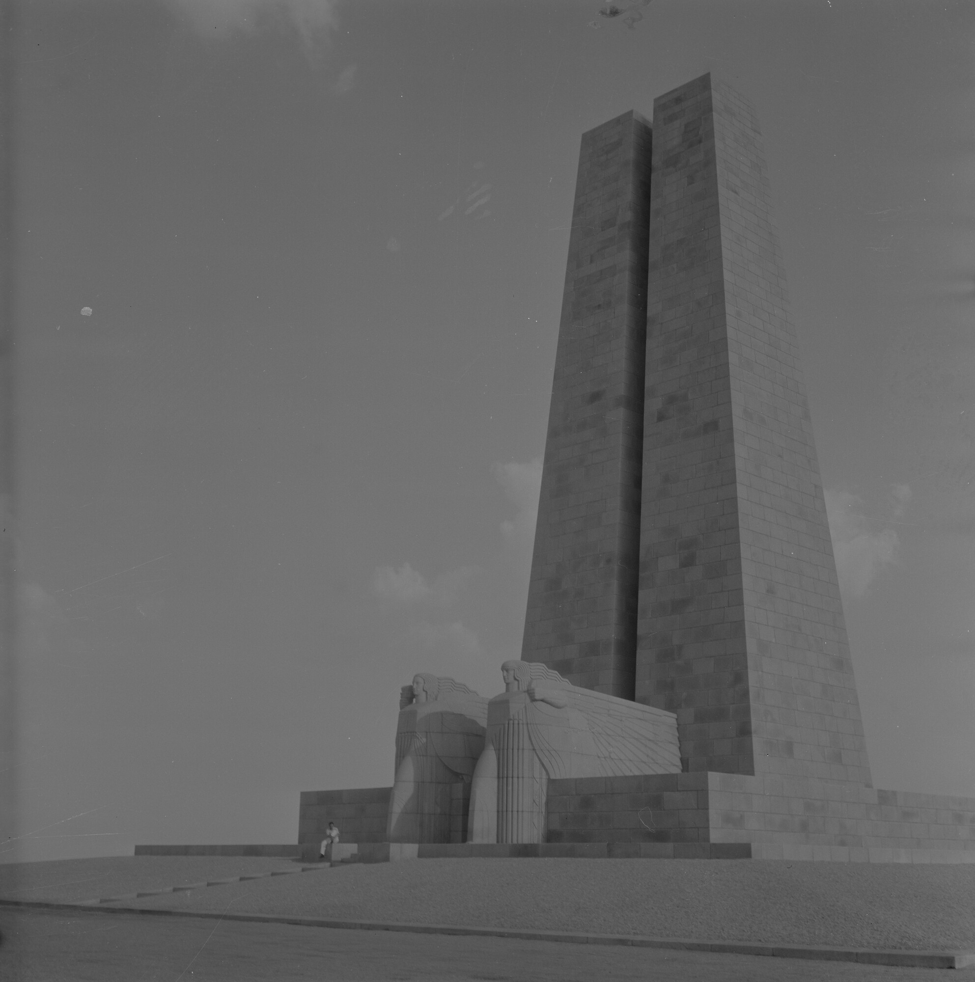 2015.2638; Negatief van het monument ter nagedachtenis van de Britse verdediging in 1915 nabij Ismaïlia; negatief