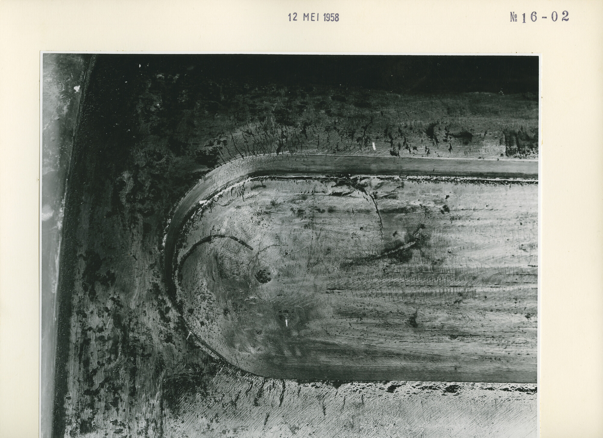 S.5444(3291)02; Foto van scheuren in de schroefas van de Baron Cawdor; foto