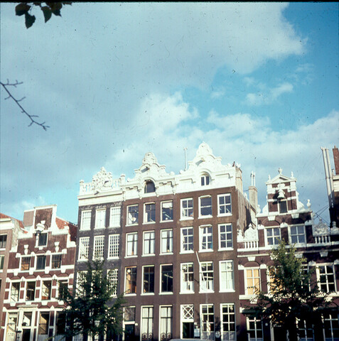 S.9100(0241); Monumentale gevels aan de Herengracht te Amsterdam; diapositief