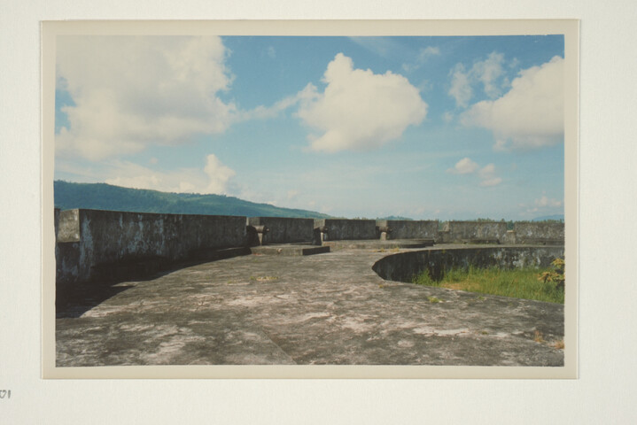 1992.1401; Kleurenfoto's van het Fort 'Duurstede' van de VOC in Indonesië; fotoreportage
