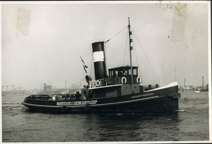 S.5219(12)0659; De havensleepboot President Roosevelt van Reederij v/h Gebroeders Goedkoop [...]; foto