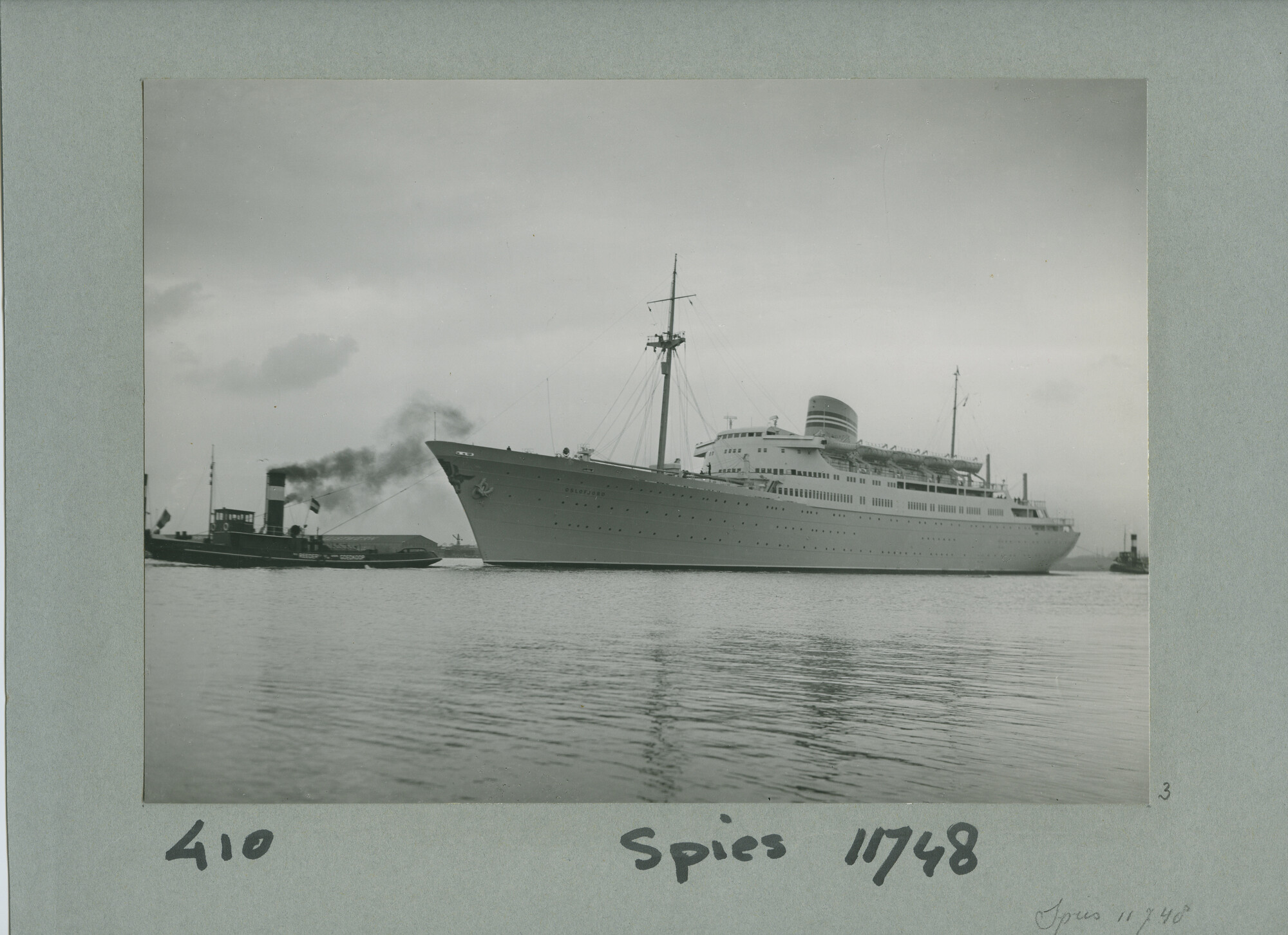 S.5444(1845)4; Foto van het Noorse passagiersschip ms. Oslofjord; foto