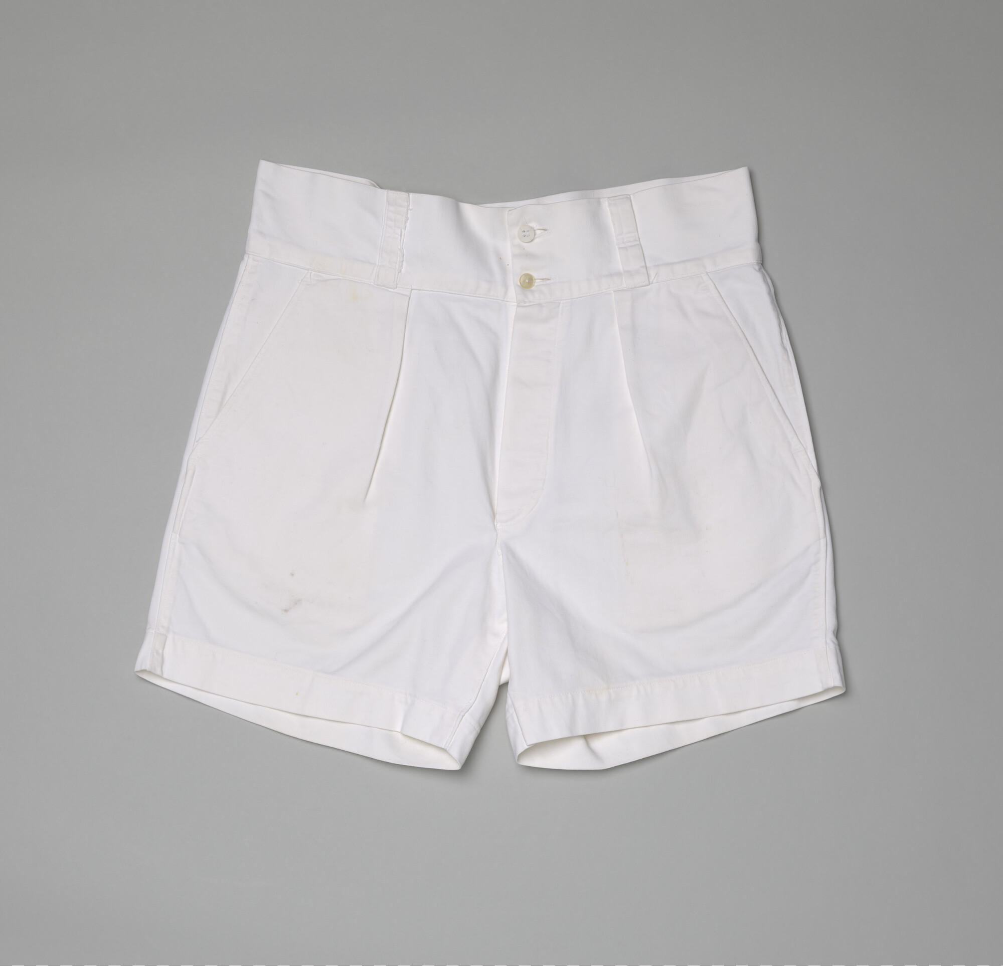 2021.0442; Korte witte uniformbroek, onderdeel van een tropenuniform; broek