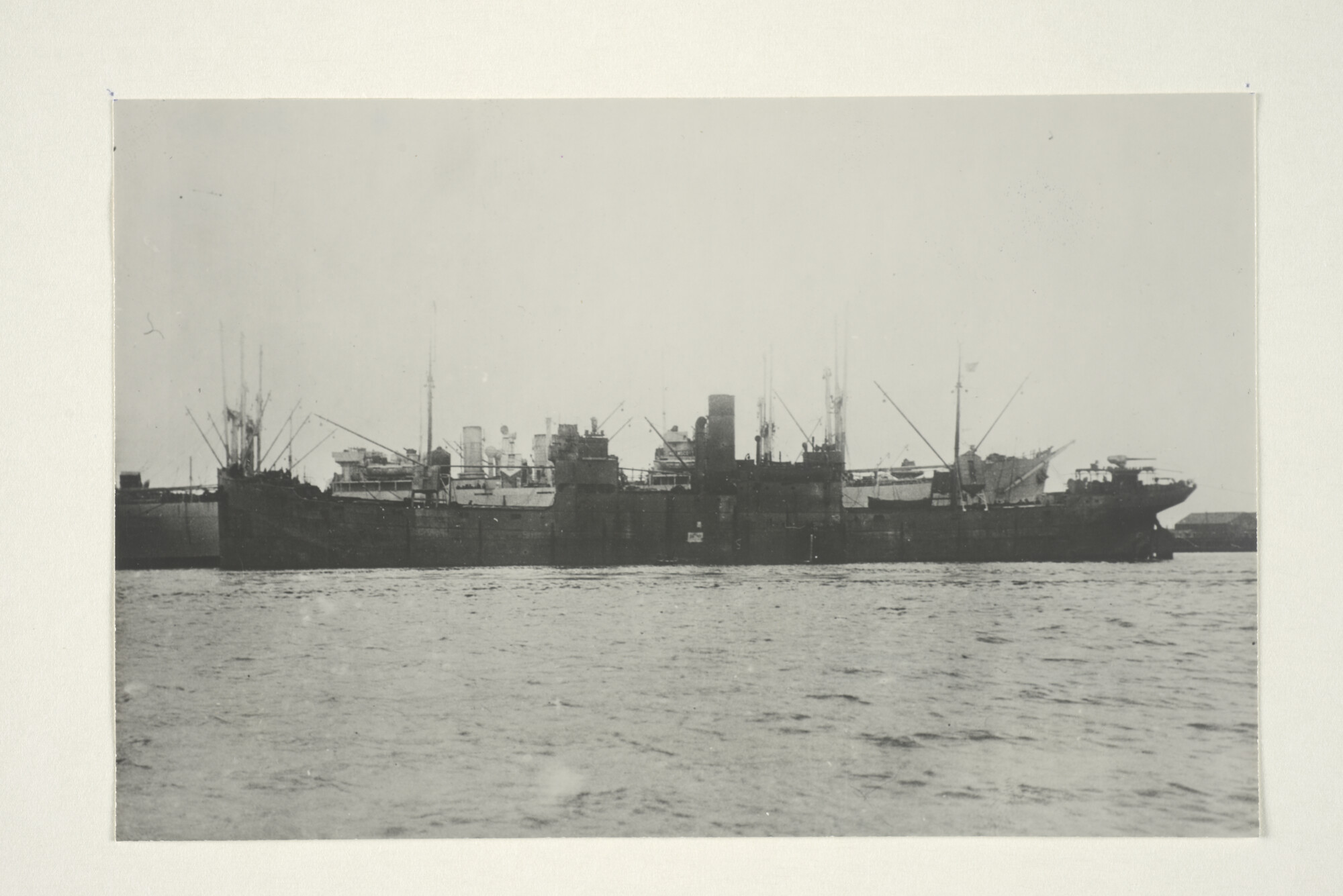 2000.3320; Het vrachtschip ss. Keilehaven van de Scheepvaart & Agentuur Maatschappij Gebroeders van Uden; foto