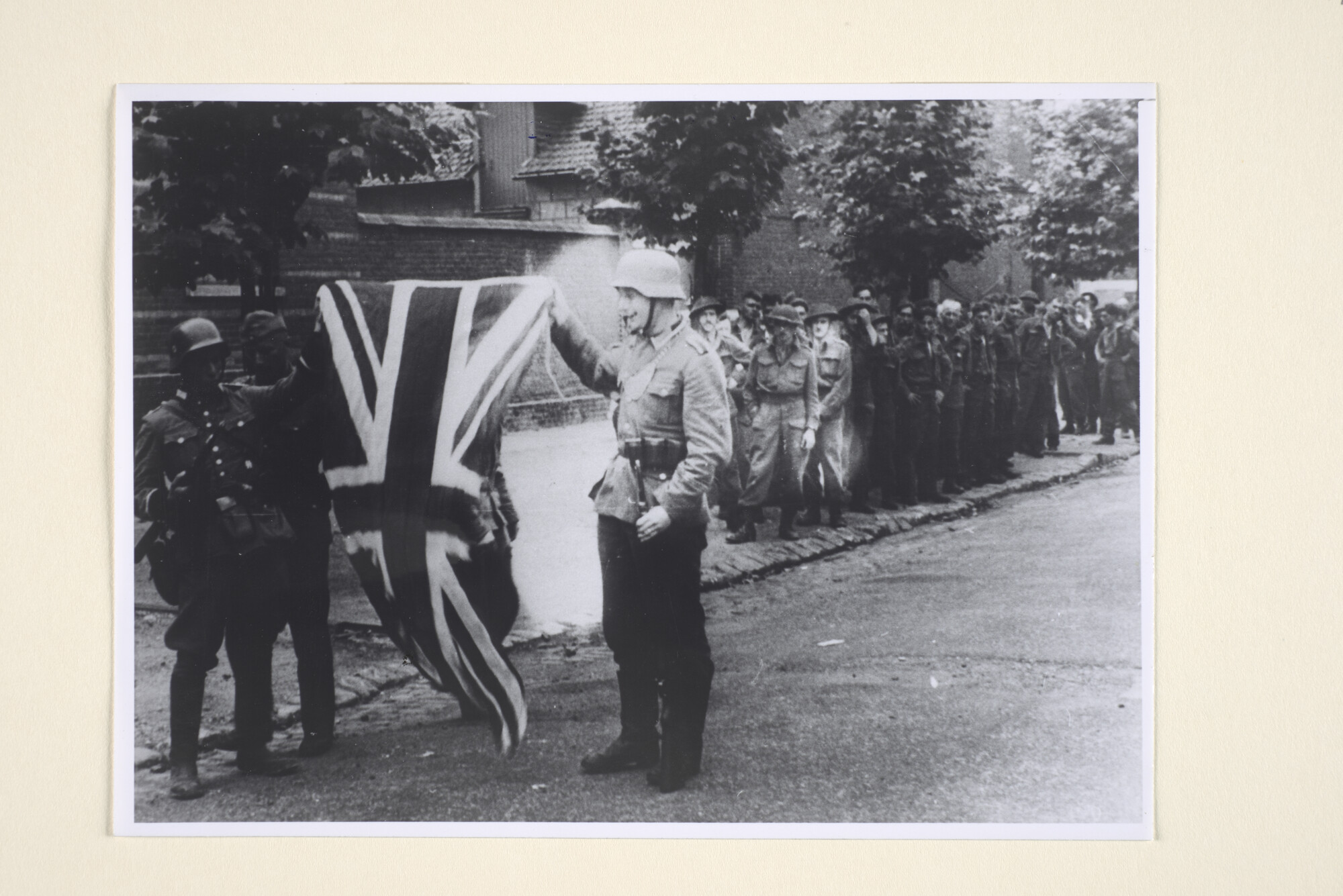 1996.3949; Raid op Dieppe; foto