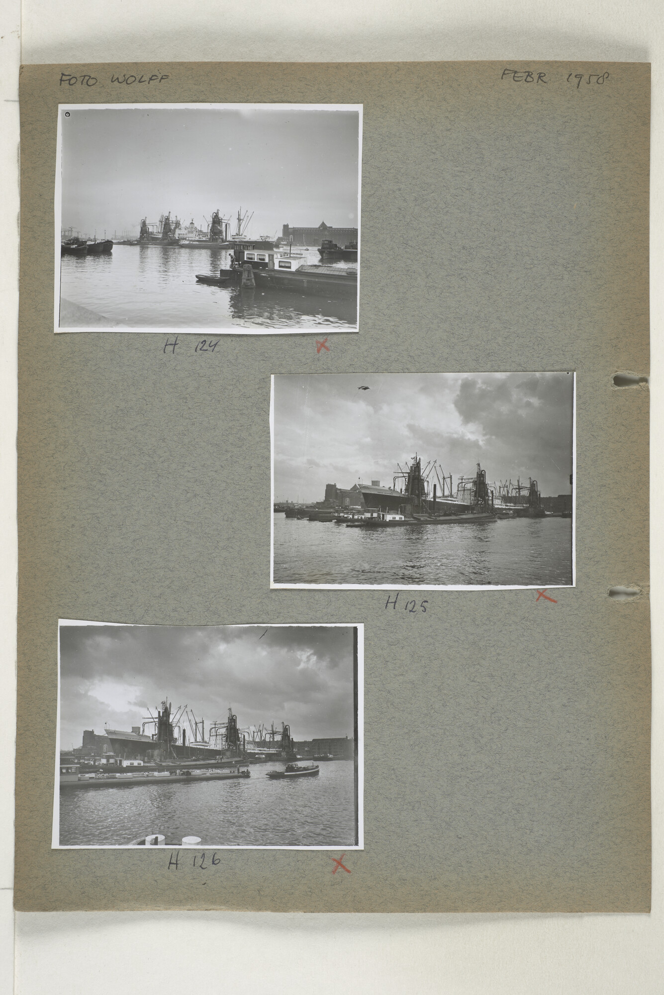 1998.2183; Omslag (voorheen ordner) met een grote hoeveelheid proef foto's van de haven en de stad van Amsterdam; omslag