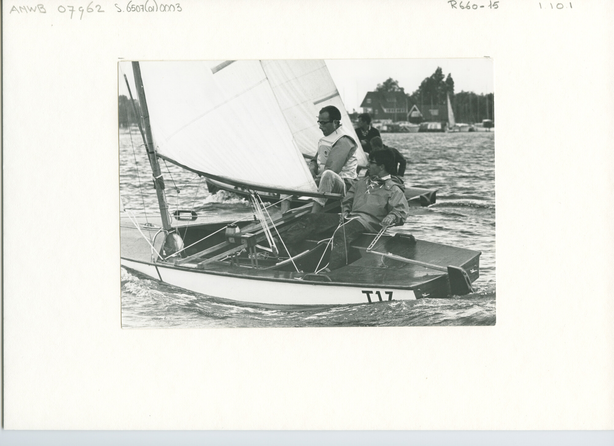 S.6507(01)0003; De Hollandweek I 1964: de Hornetklasse op de Loosdrechtse Plassen [...]; foto