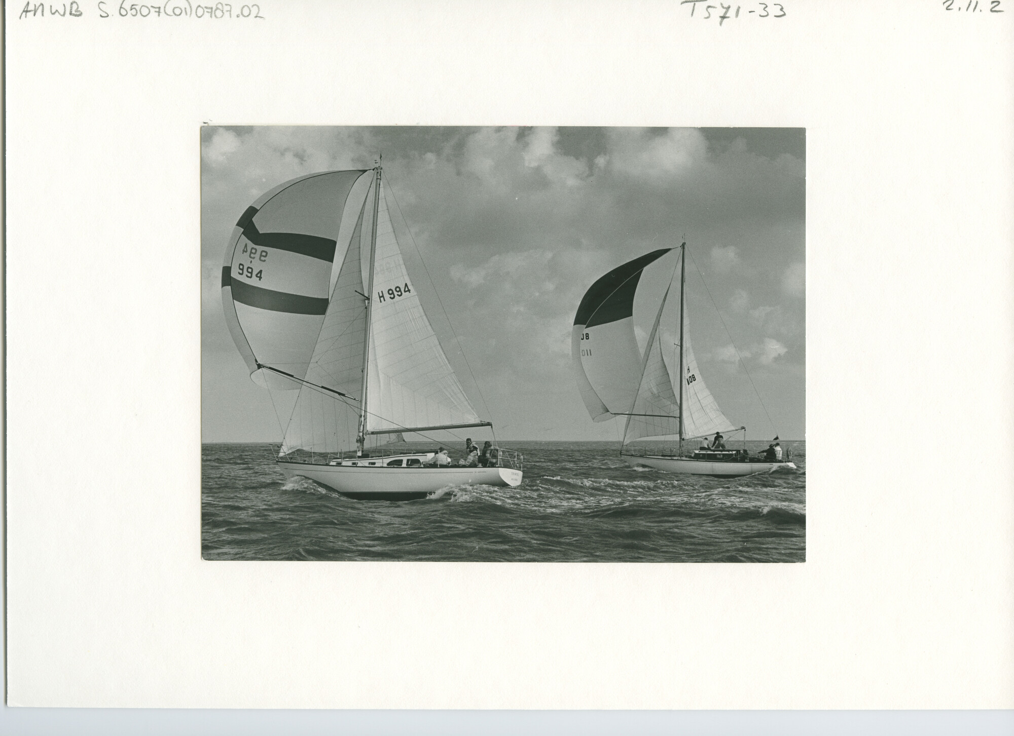 S.6507(01)0787.02; Foto van de Trintel-wedstrijd 1966 voor RORC-gemeten jachten op het IJsselmeer bij flinke bries; foto