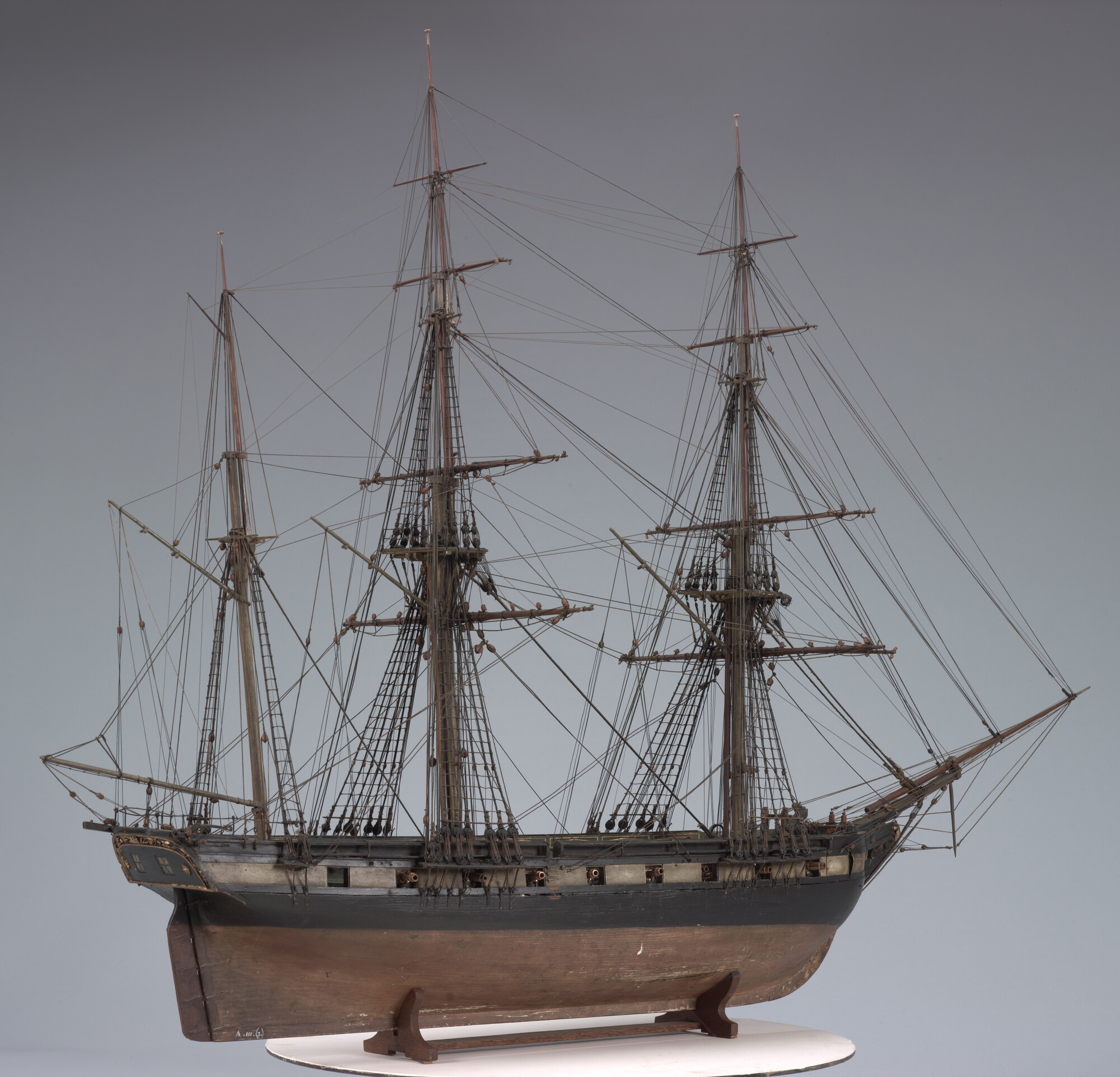 A.0111(03); Model van een driemaster; scheepsmodel