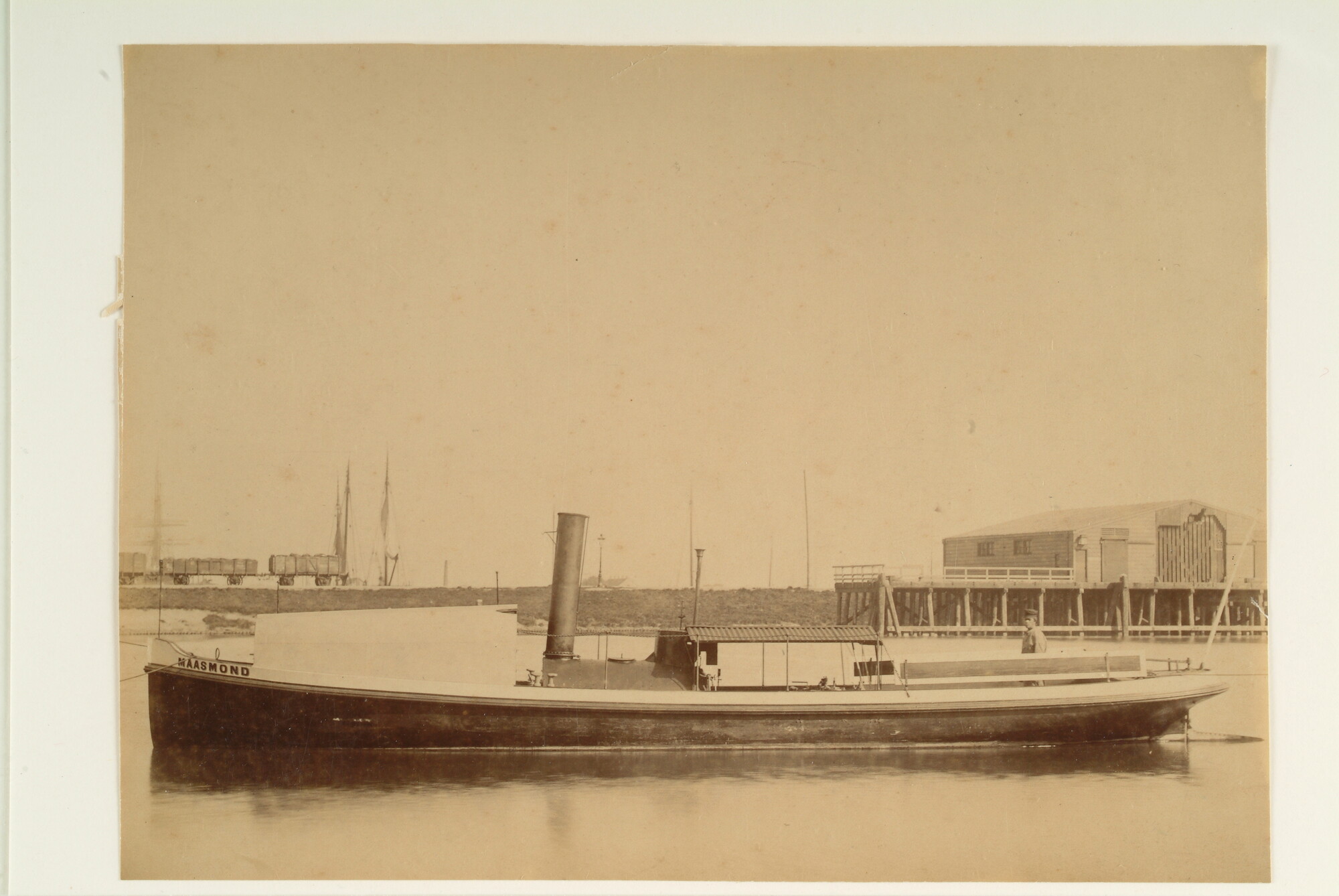 S.1156(06)153; De stoomsleepboot 'Maasmond', gebouwd in 1890; foto