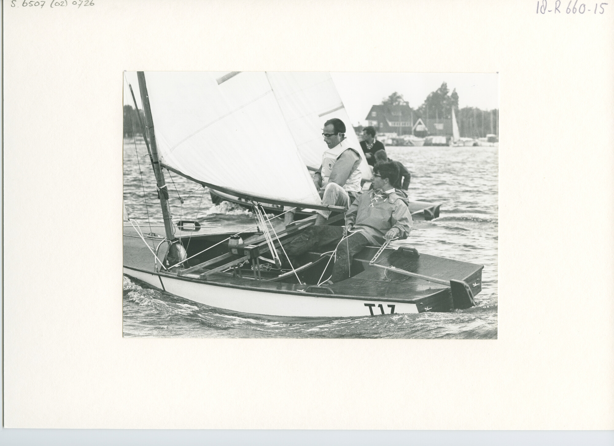 S.6507(02)0726.05; Zwart-wit foto van de Hollandweek I 1964: de Hornet-klasse; foto