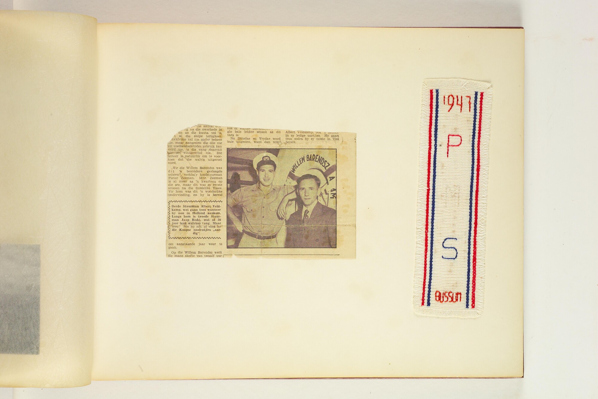1990.0580; Eerste album met foto's van het walvismoederschip ms. Willem Barendsz (I); fotoalbum