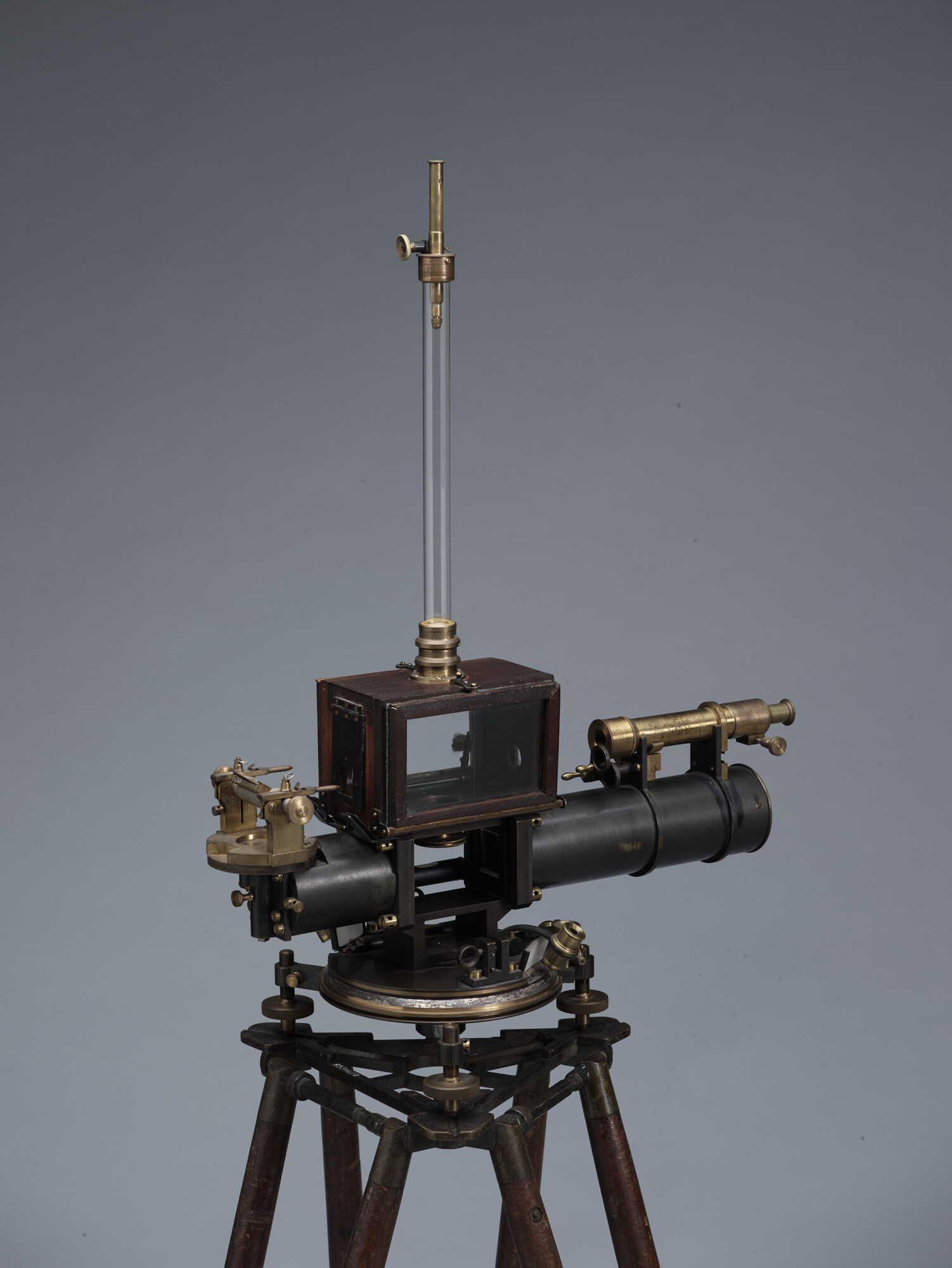 RB.0399(1)1; Unifilar magnetometer door Elliot Brothers, Londen, 1864; magnetometer