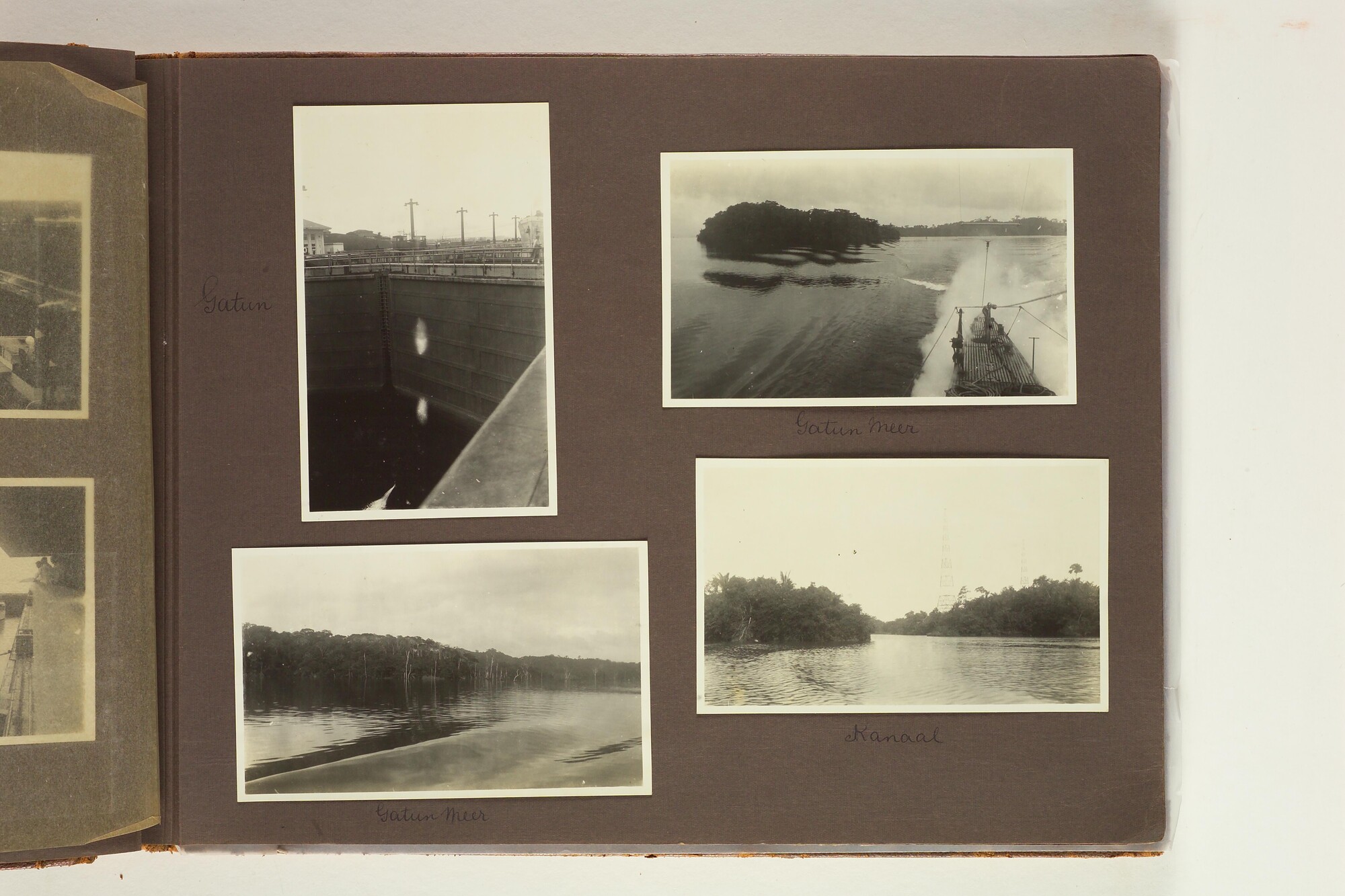 S.4660; Album van M.S. Wytema met foto's van de wereldreis van de onderzeeboot Hr.Ms. K XIII; fotoalbum