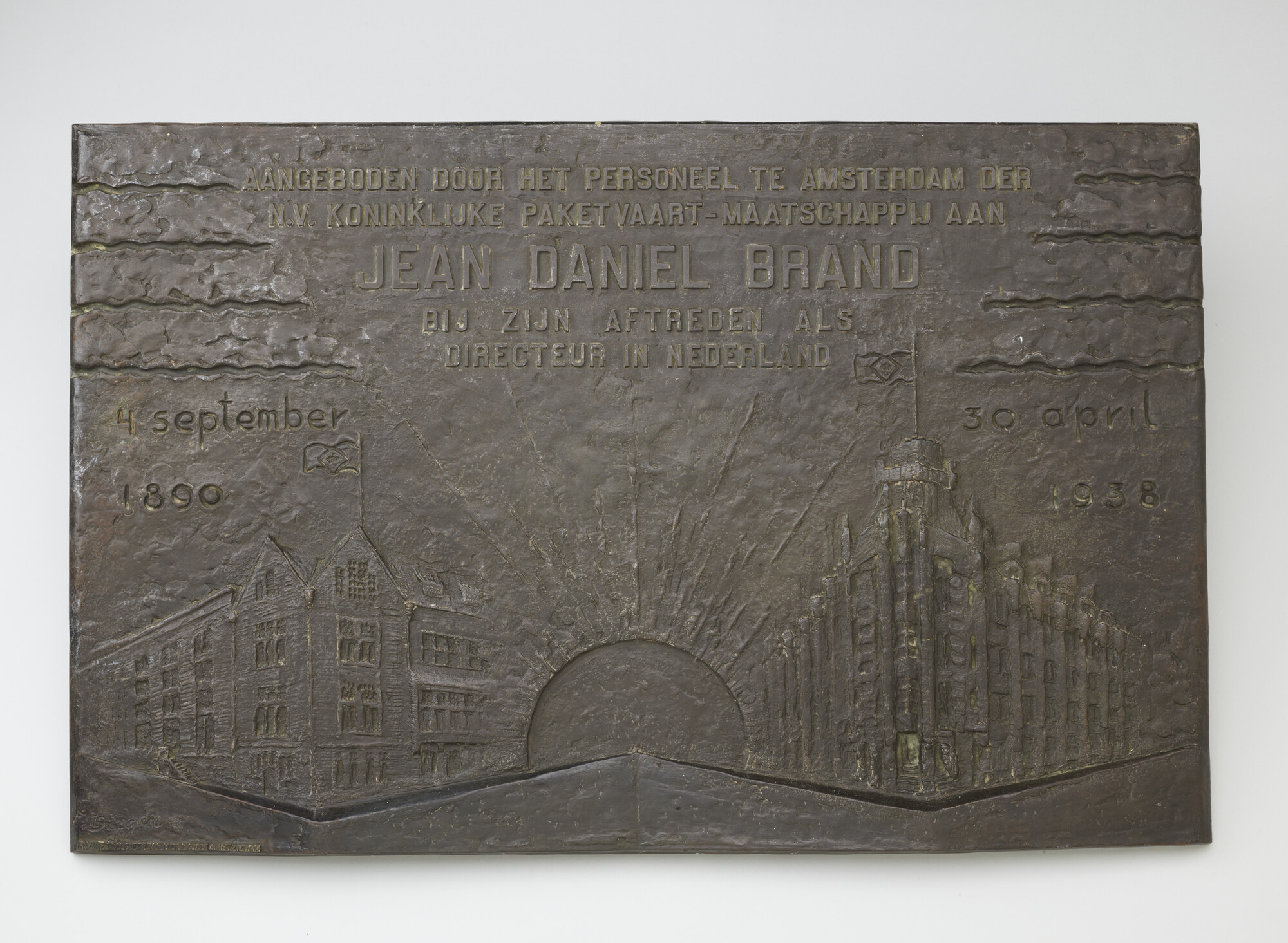 2005.2599; Plaquette ter gelegenheid van aftreden J.D. Brand bij KPM; plaquette