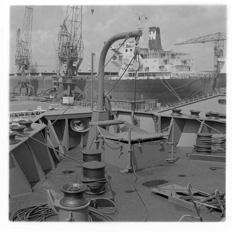 S.5219(12)0635a; Negatieven van het containerschip ms 'Otto Porr' gebouwd op de ASM-werf voor rederij Franz Hagen te Hamburg [...]; negatief