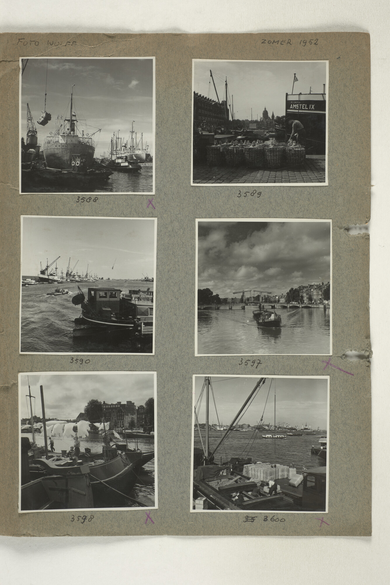 1998.2182; Omslag (voorheen ordner) met een grote hoeveelheid proef foto's van de haven en de stad van Amsterdam; omslag