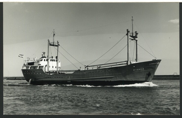 1993.3822; De coaster ms. 'Bianca' eigendom van Carebeka NV (D; prentbriefkaart