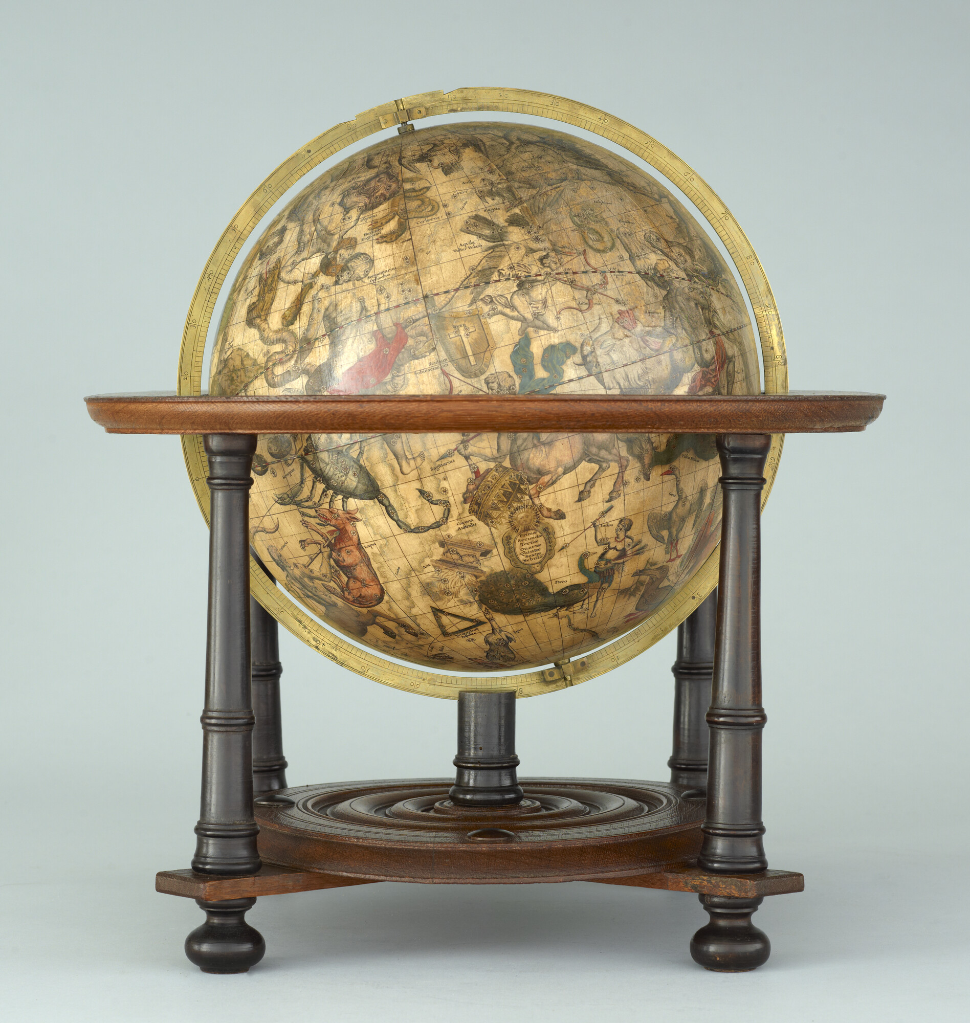 A.0145(025)08; Hemelglobe van 31 cm. in doorsnede door Gerard en Leonard Valk, 1700; globe