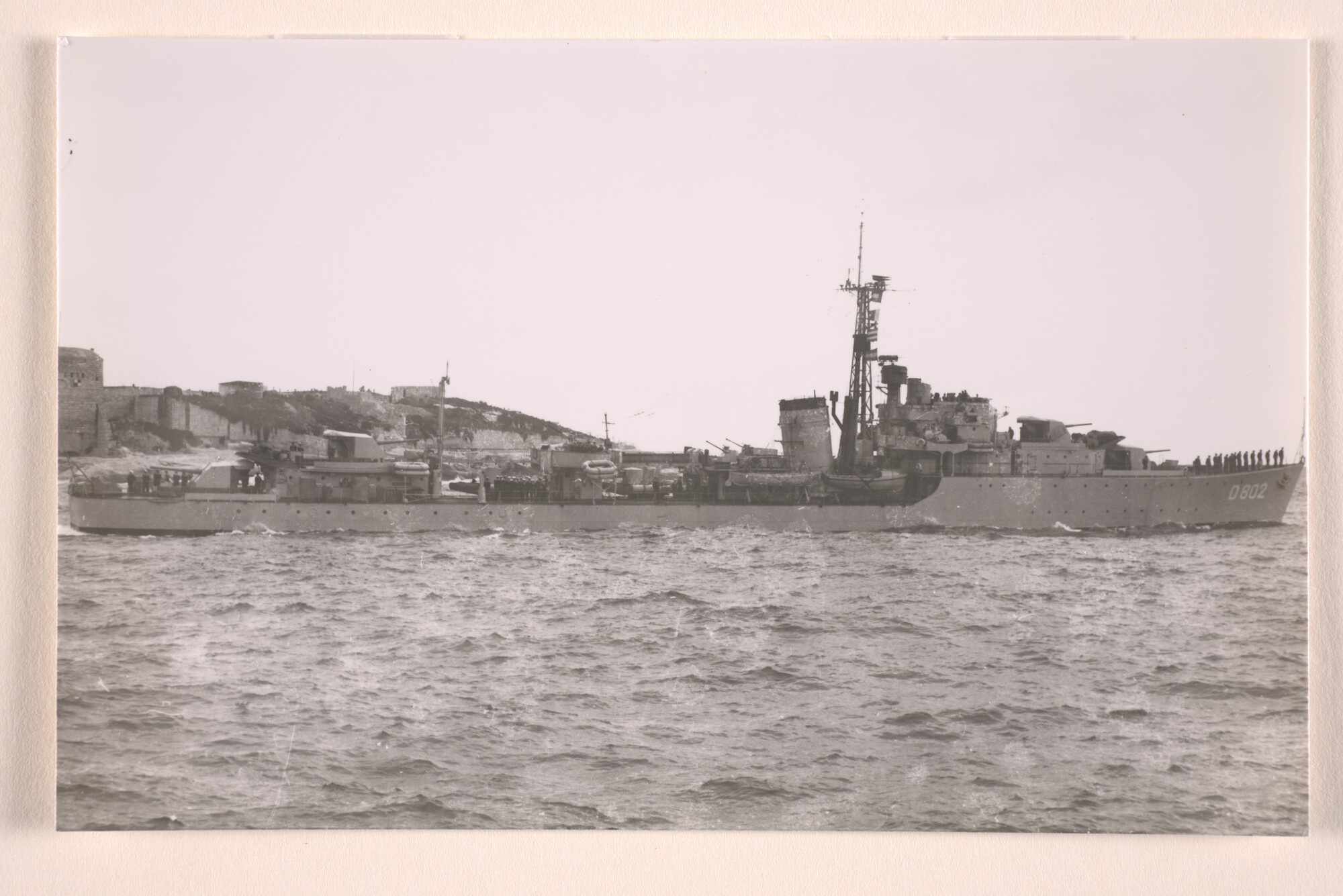 1996.3773; De torpedobootjager (later fregat) Hr.Ms. Evertsen (D 802 [...]; foto