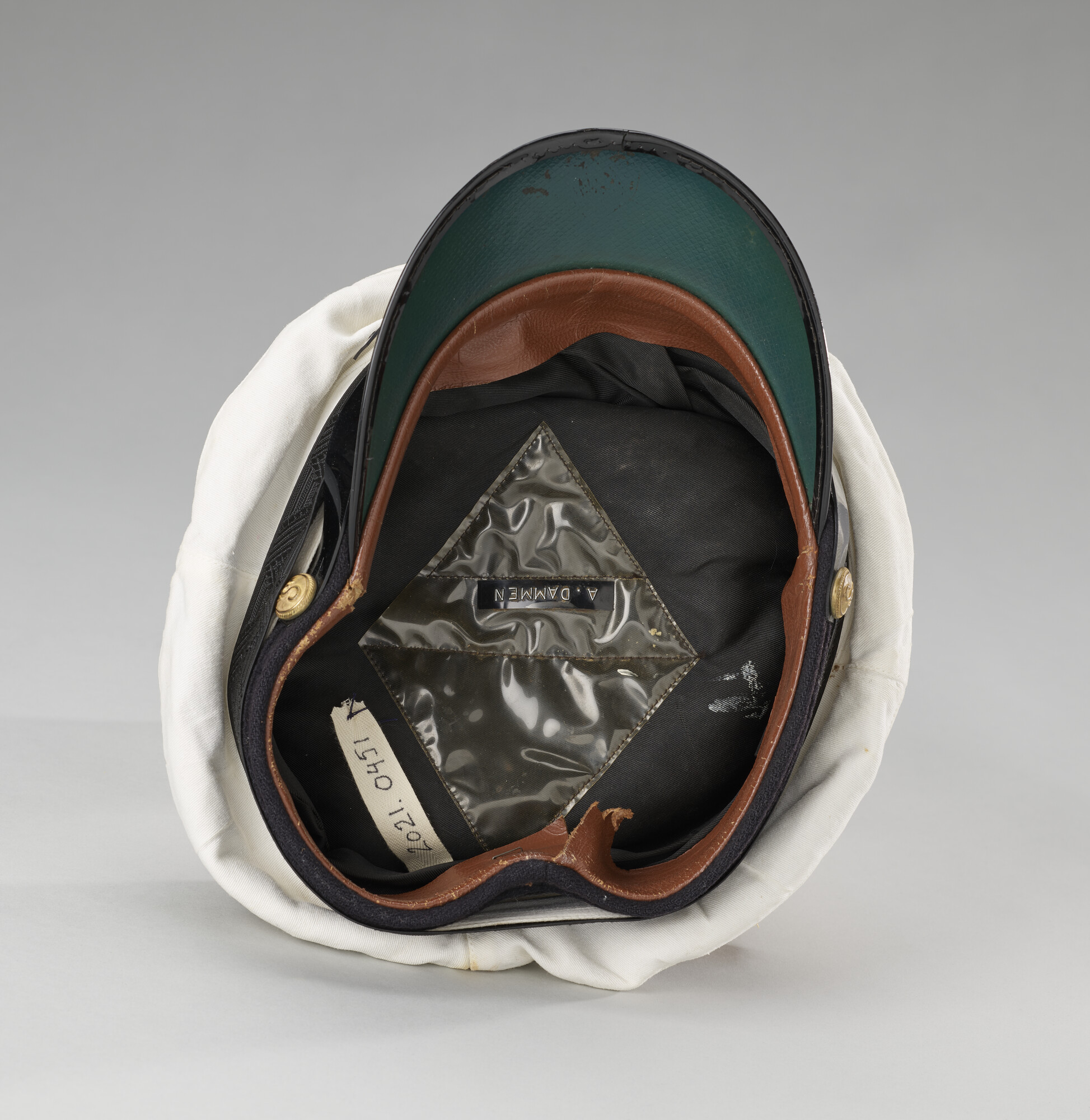 2021.0451; Uniformpet van de Vereenigde Nederlandsche Scheepvaartmaatschappij (VNS); pet