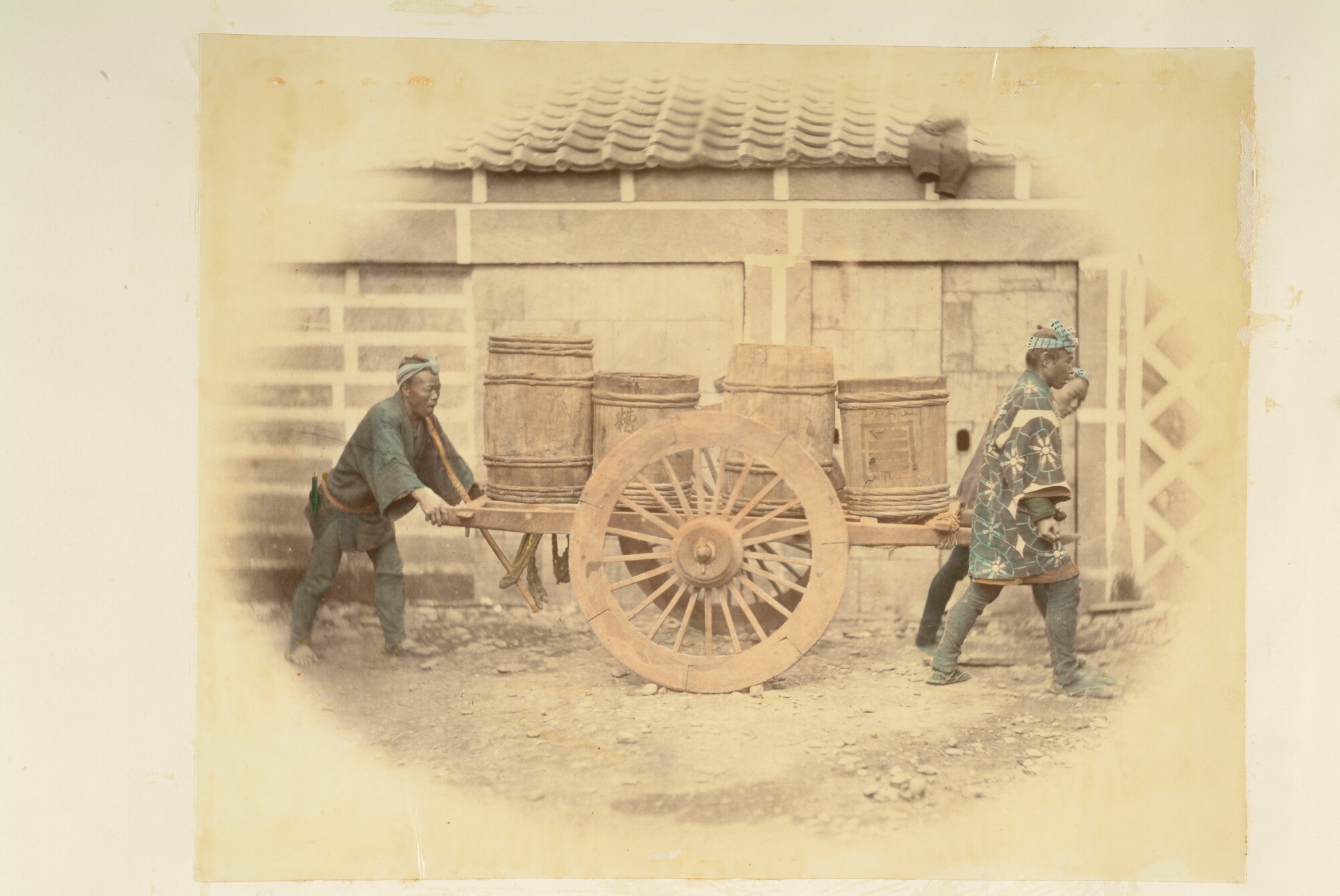 S.3628(04); 'Views of Japan': Album nr. 3 uit een serie van drie van de Nederlandse consul in Japan Dirk de Graeff van Polsbroek; fotoalbum
