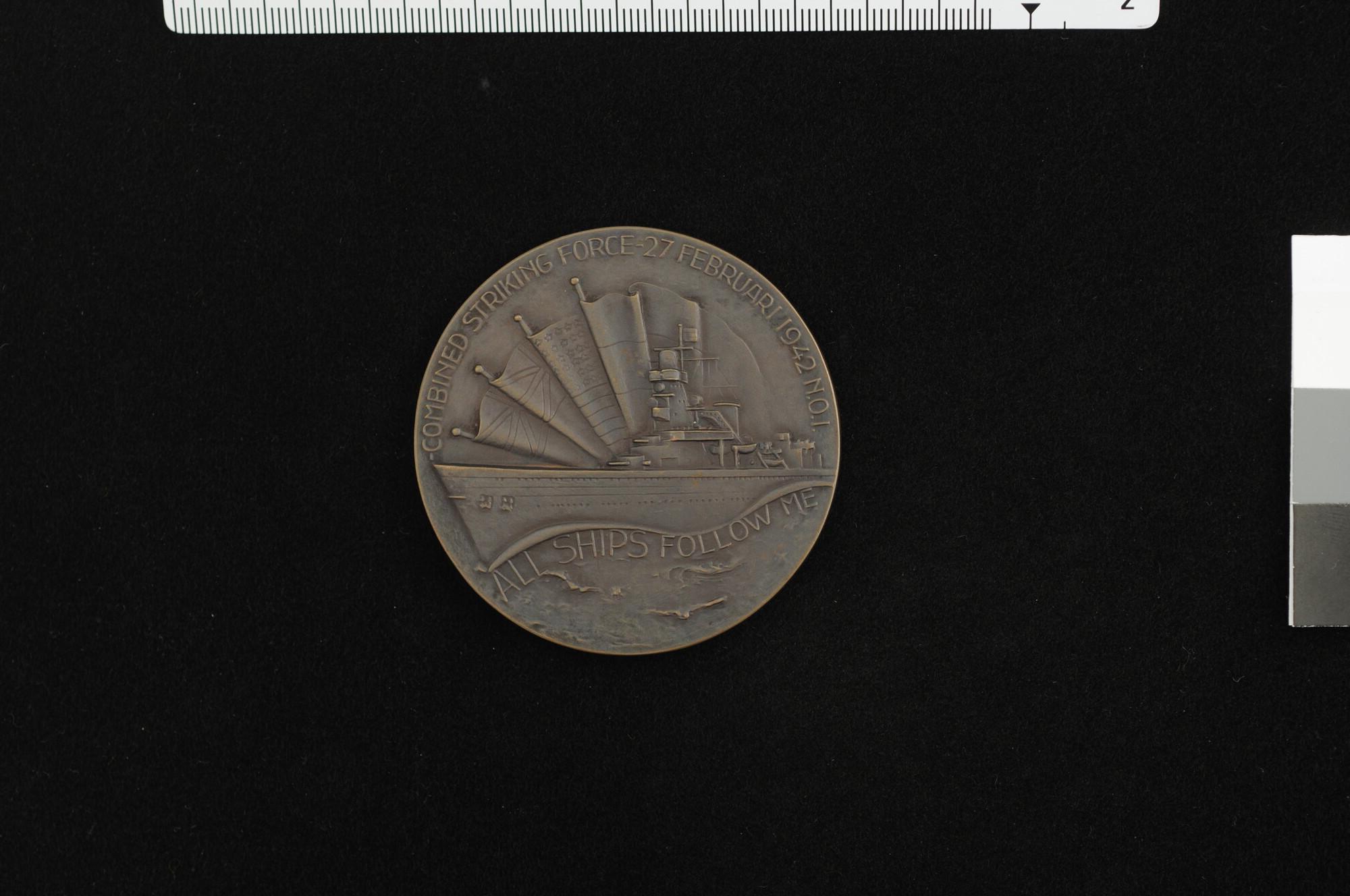 S.5064(111); Penning op de herdenking van de slag in de Javazee, 1952; penning