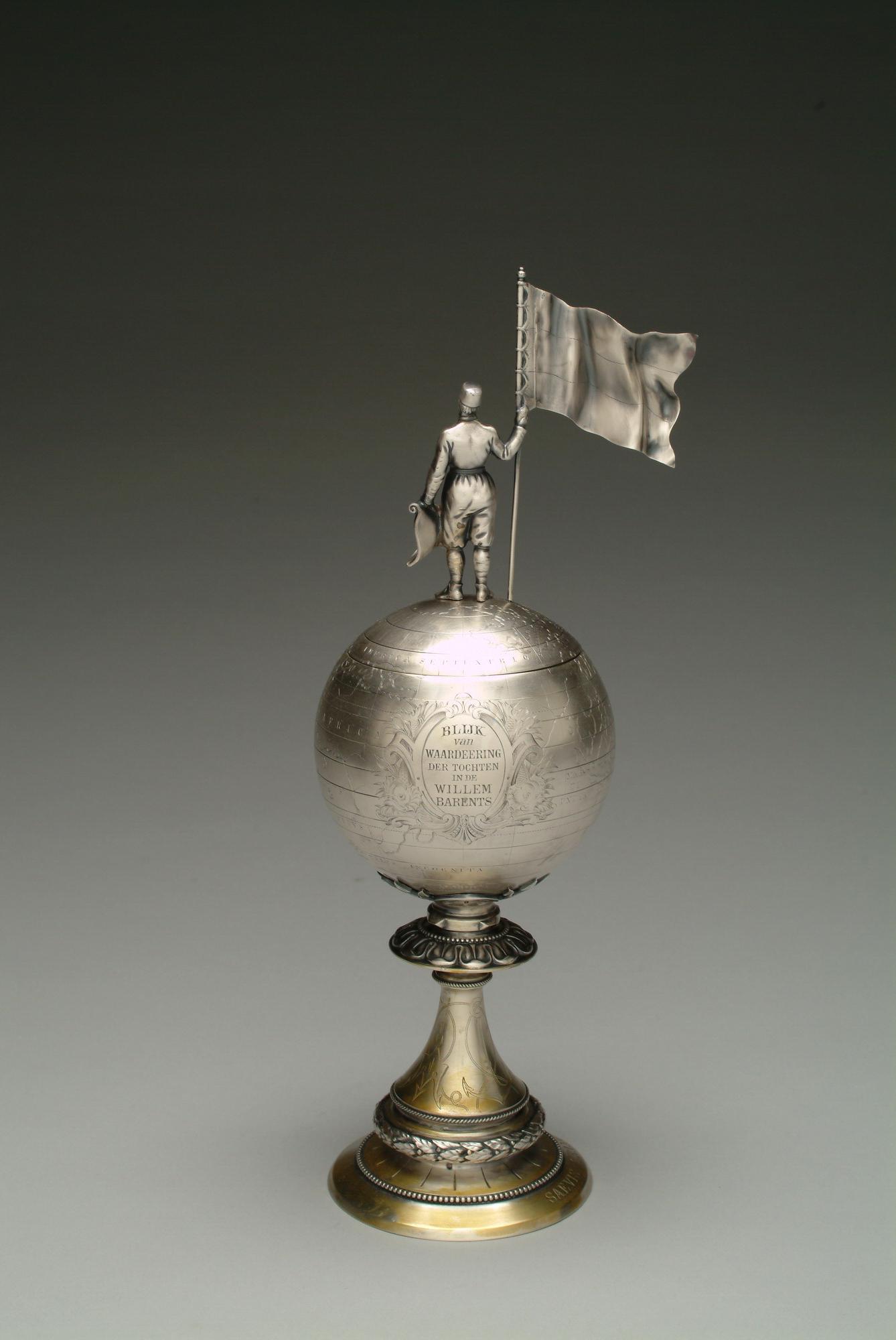 S.3483; Willem Barents beker, uitgereikt door de Vereniging Willem Barents; trofee (prijs)