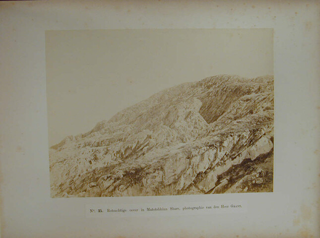 S.4764; Album met foto's van de Zesde Noordpoolexpeditie van de Willem Barents; fotoalbum