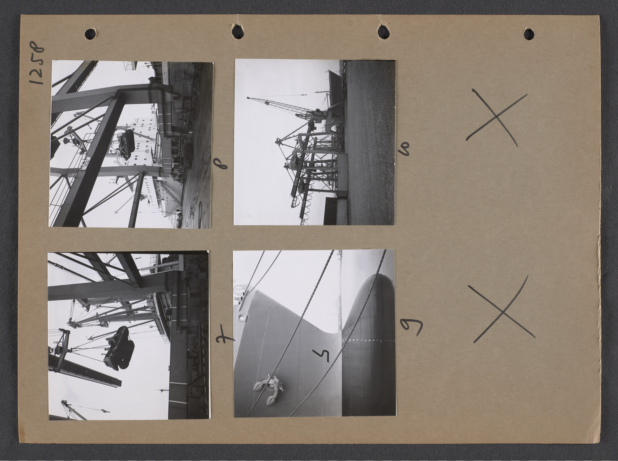 S.9102(32); Multomap met foto's door Ben Burgers, samengesteld door de Vereniging De Amsterdamsche Haven; foto