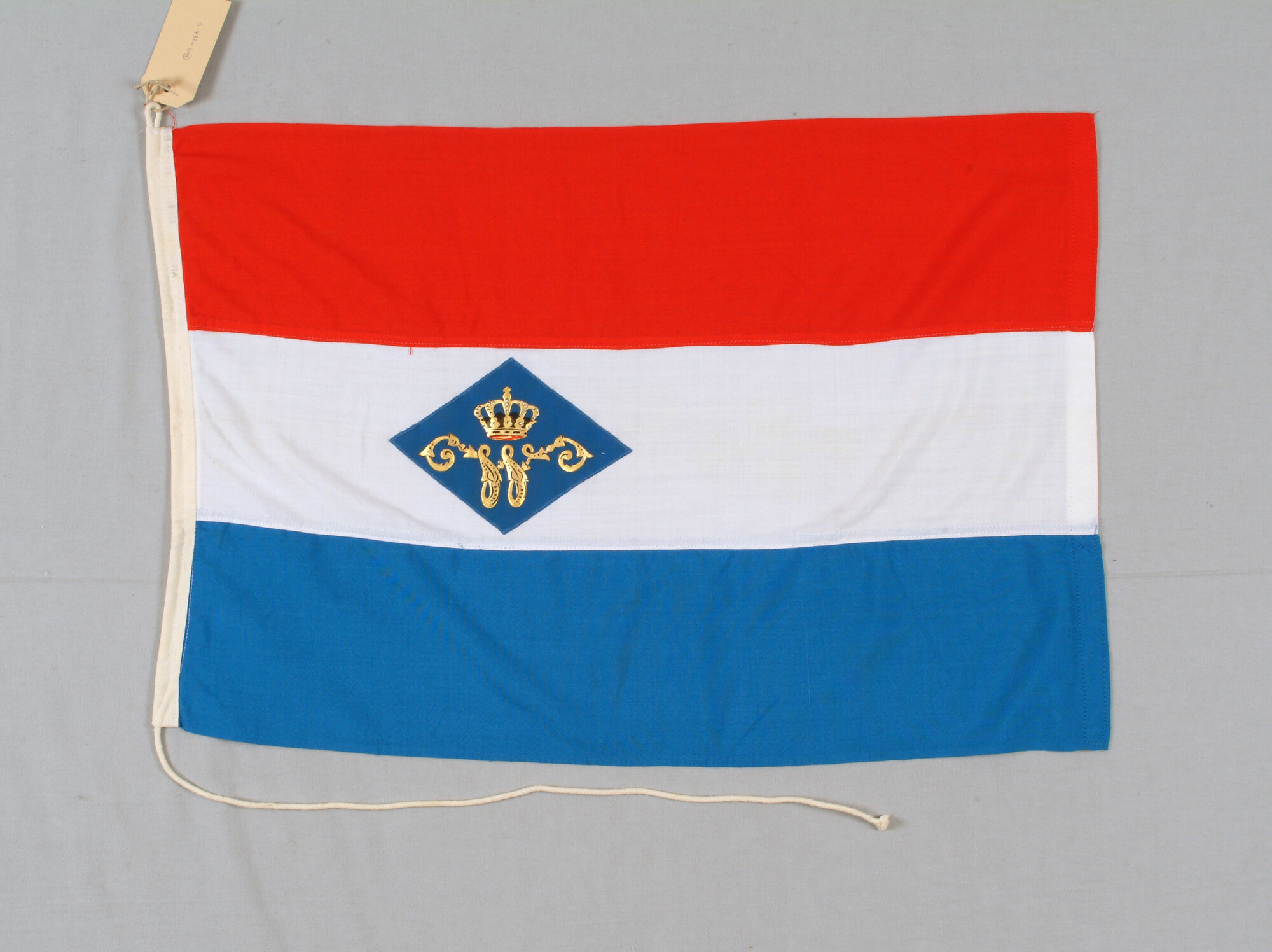 S.7364(09); Verenigingsvlag van de Koninklijke Nederlandsche Zeil- en Roeivereeniging te Muiden; vlag