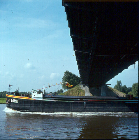 S.9100(0874); Scheepvaart op het Amsterdam-Rijnkanaal; diapositief