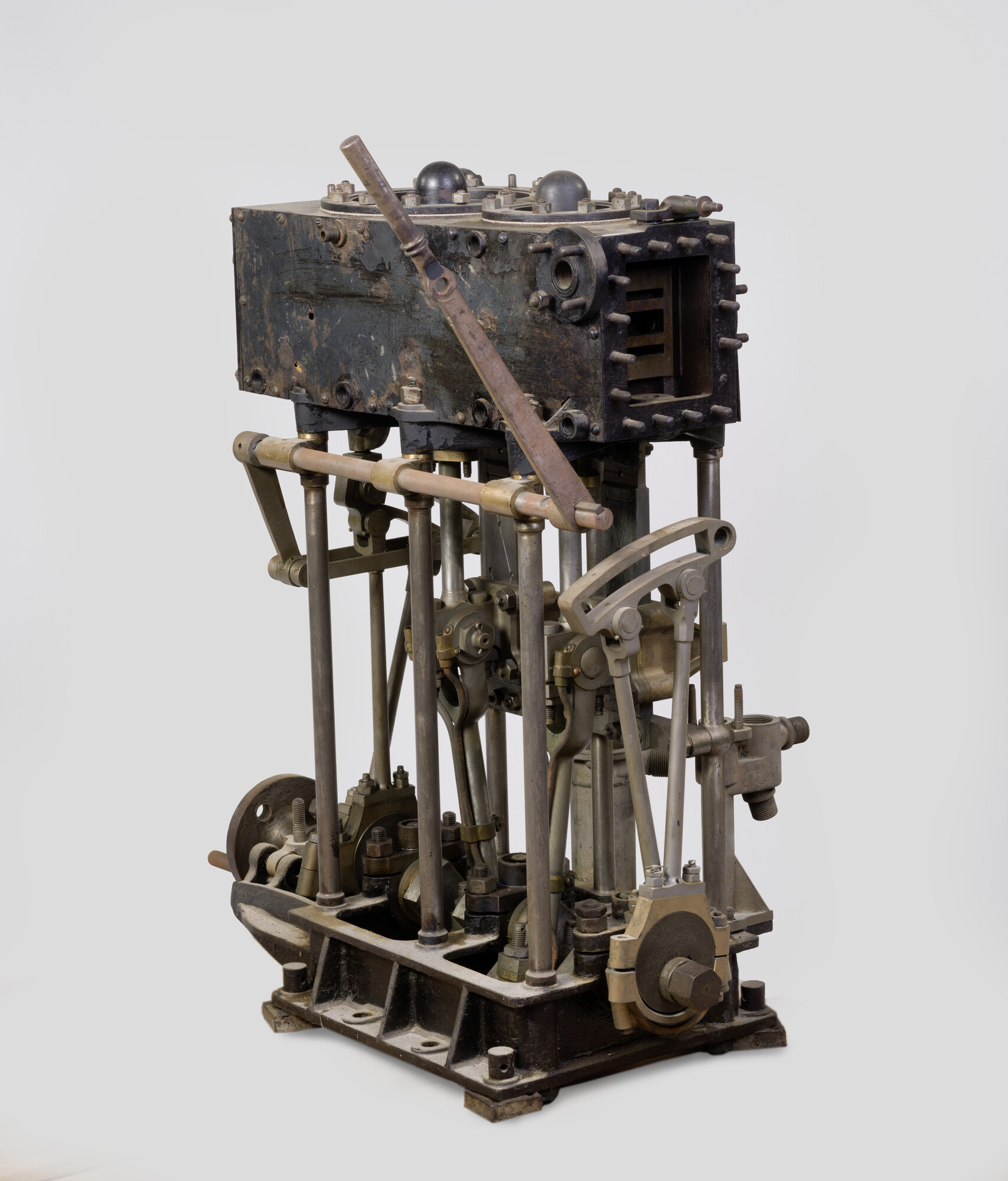 A.4425(01); Werkend model van een triple-expansiemachine; schaalmodel
