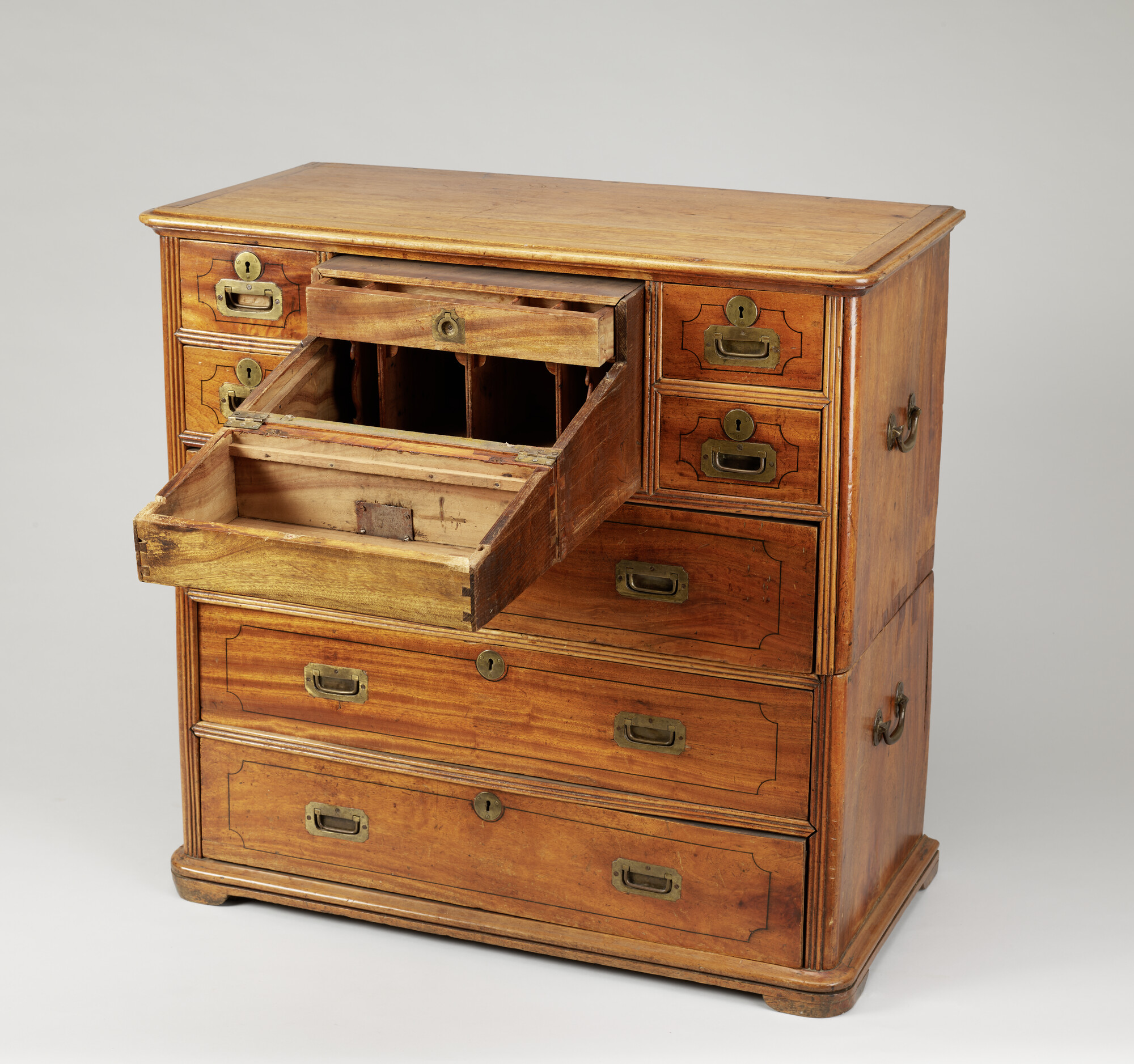 A.4804; Kapiteinssecretaire; kast