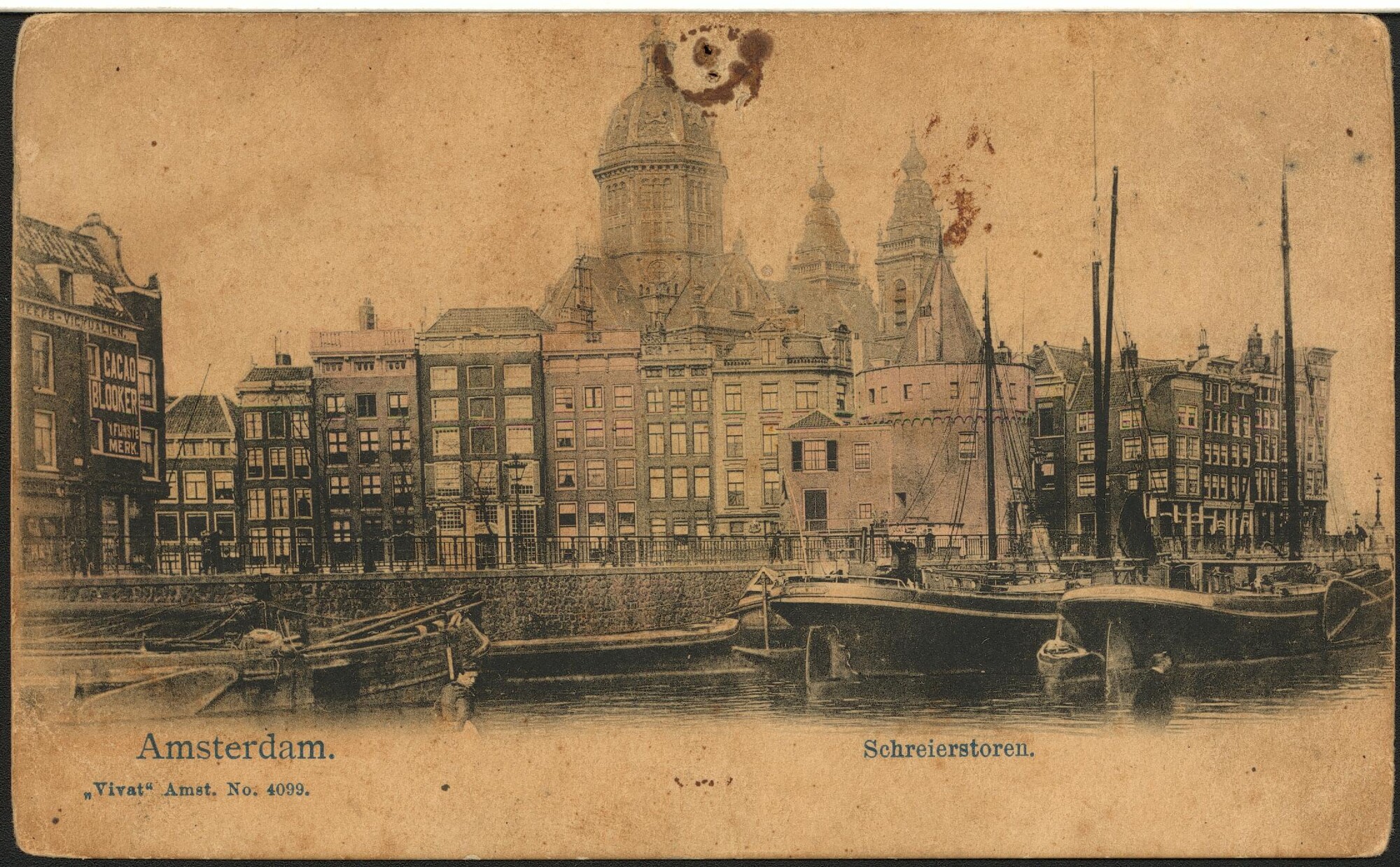 1993.0824; Gezicht vanaf het water op schepen en kade bij de Schreierstoren en de Sint [...]; prentbriefkaart