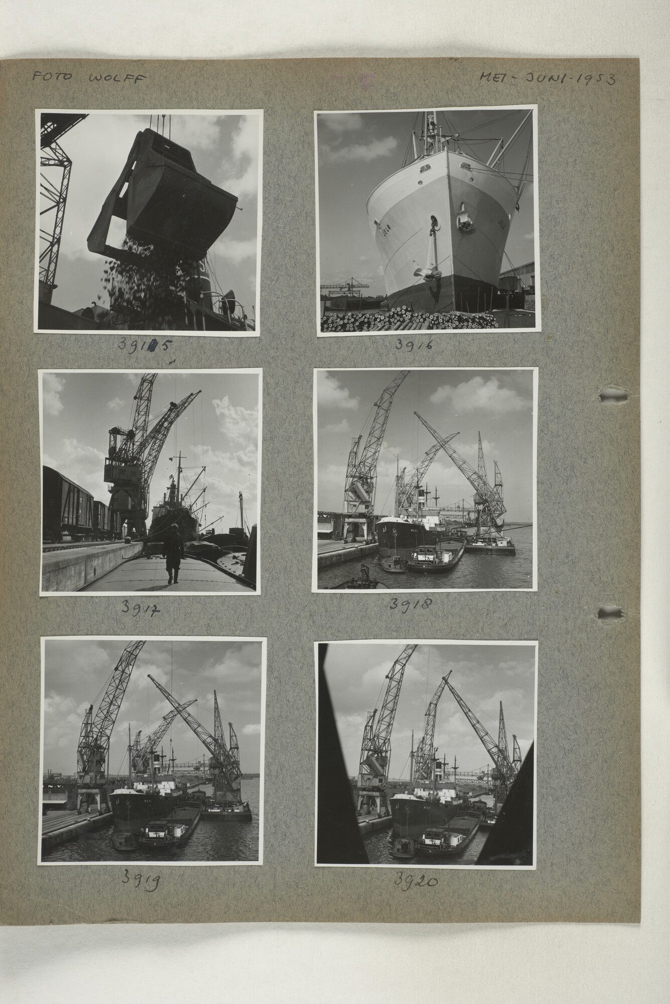 1998.2182; Omslag (voorheen ordner) met een grote hoeveelheid proef foto's van de haven en de stad van Amsterdam; omslag