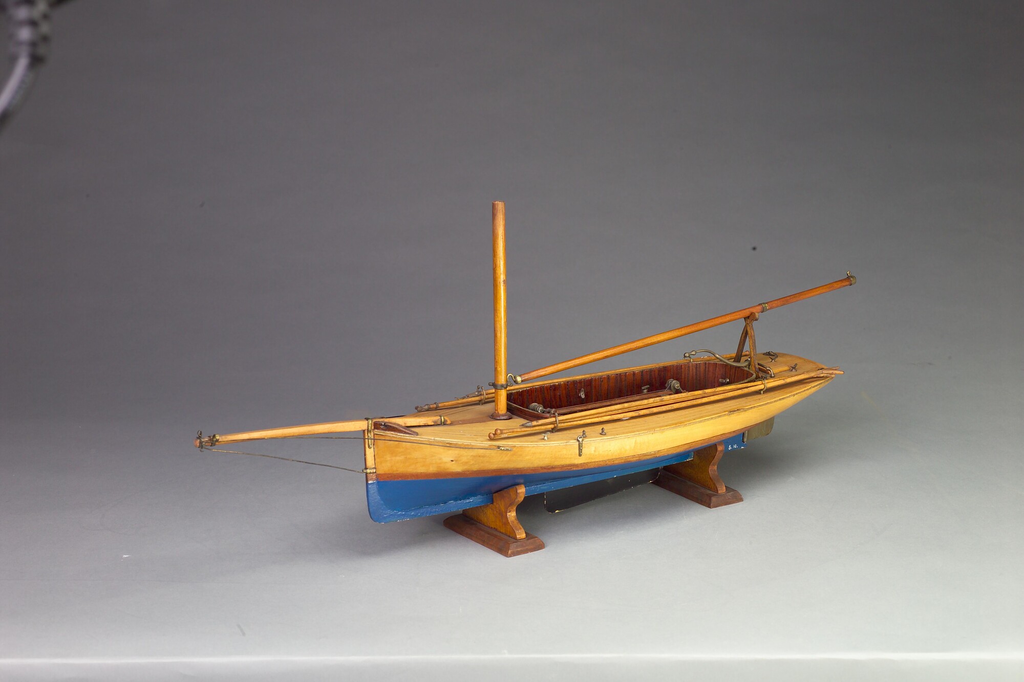 S.0010(03); Model van een midzwaardjacht; scheepsmodel
