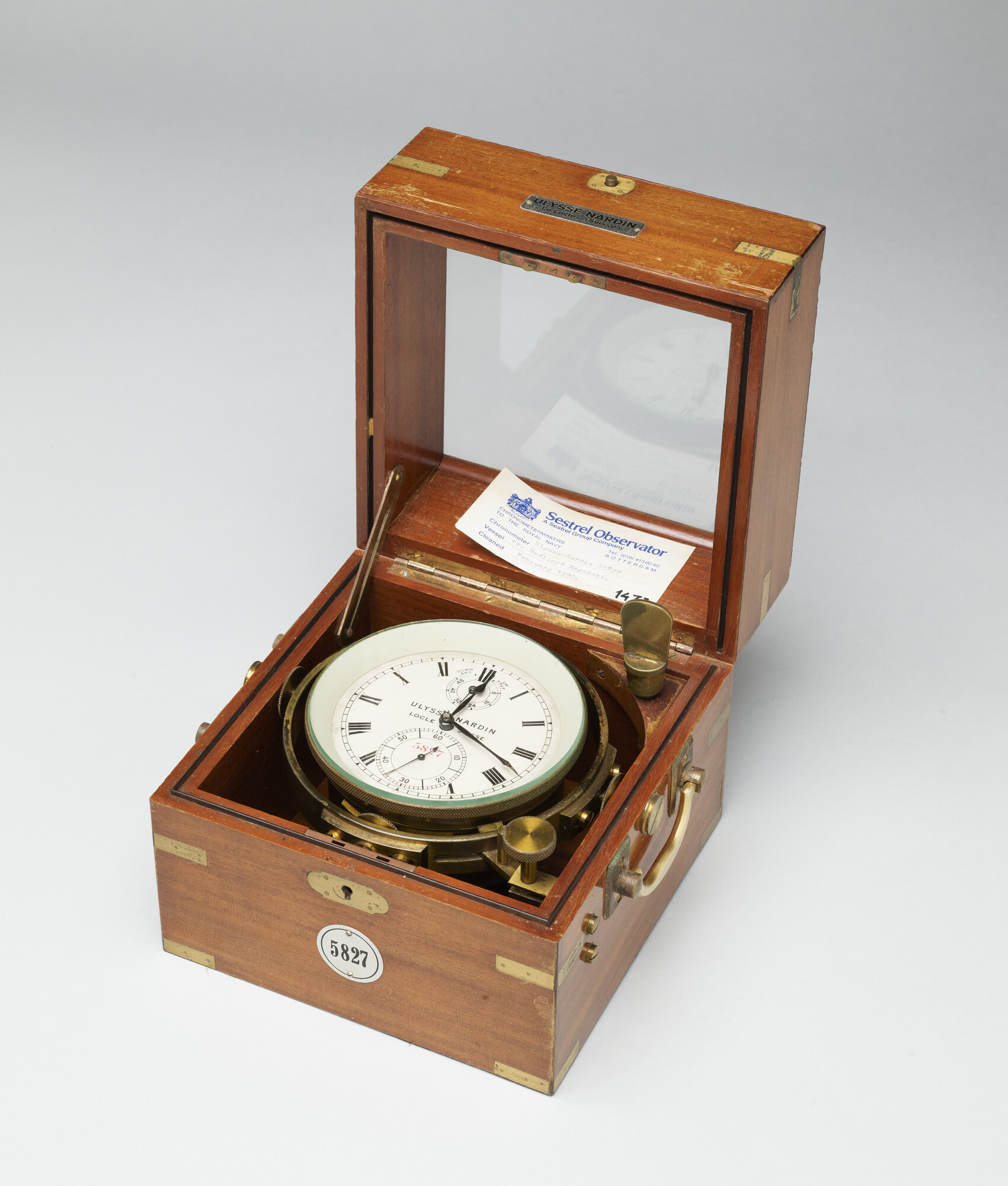 2005.2560; Chronometer c.q. scheepschronometer in houten kistje; chronometer