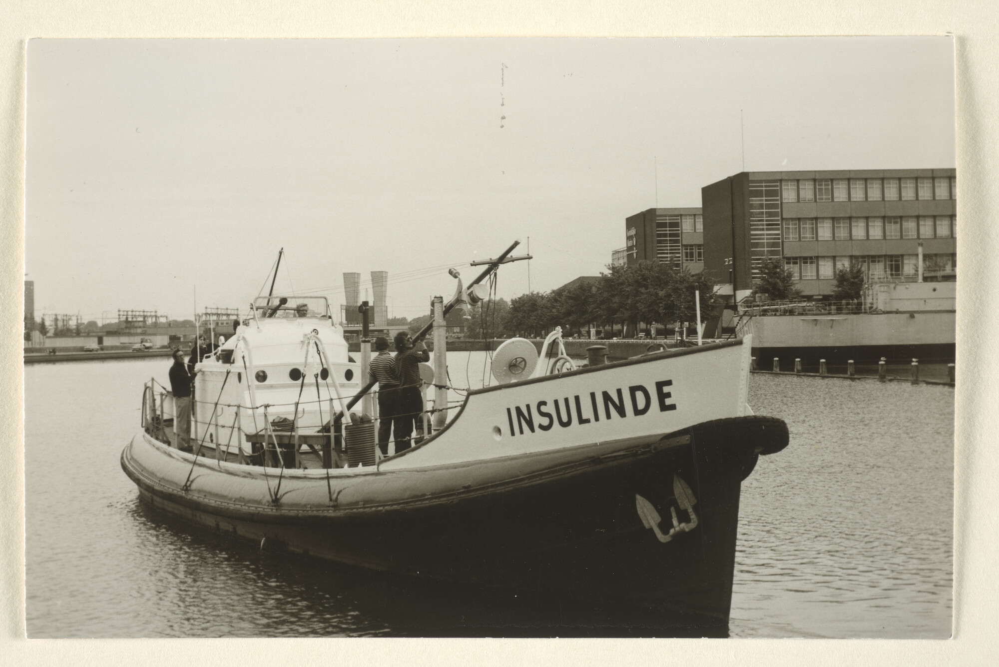 1997.1289; De zelfrichtende motorreddingboot Insulinde van het Nederlands [...]; foto
